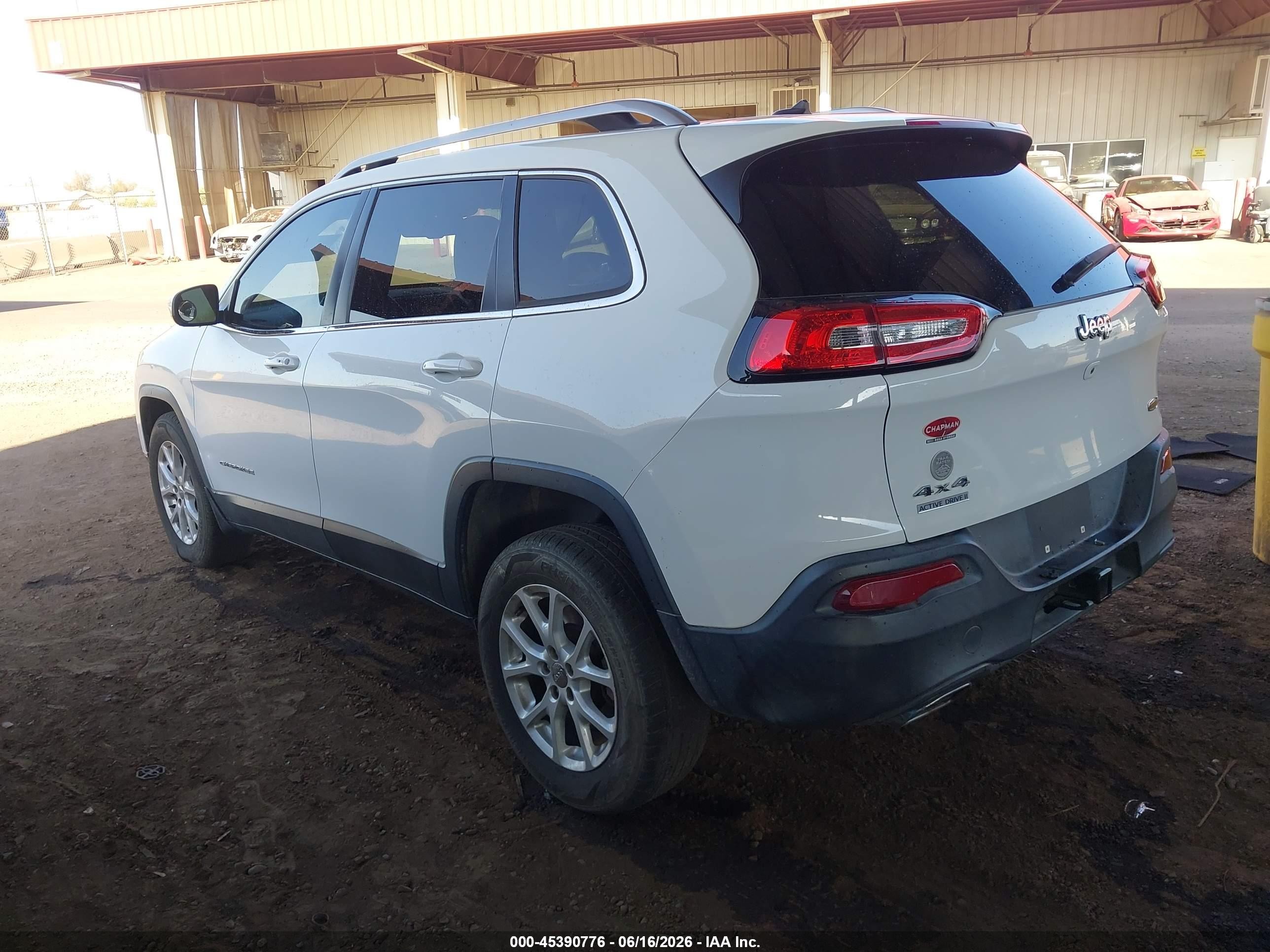2015 Jeep Cherokee Latitude White vin: 1C4PJMCS8FW728543