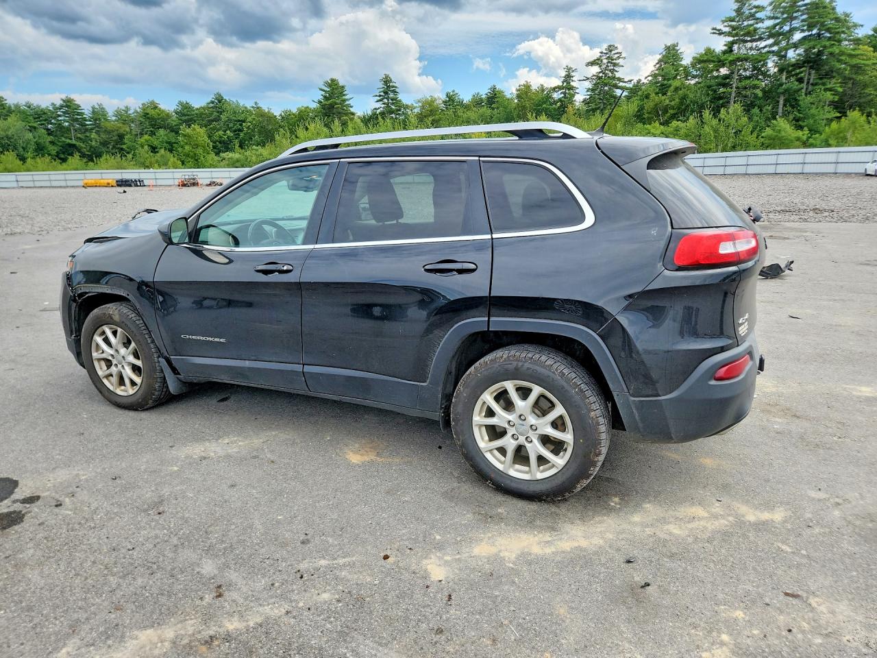 2015 Jeep Cherokee Latitude Black vin: 1C4PJMCS8FW746203