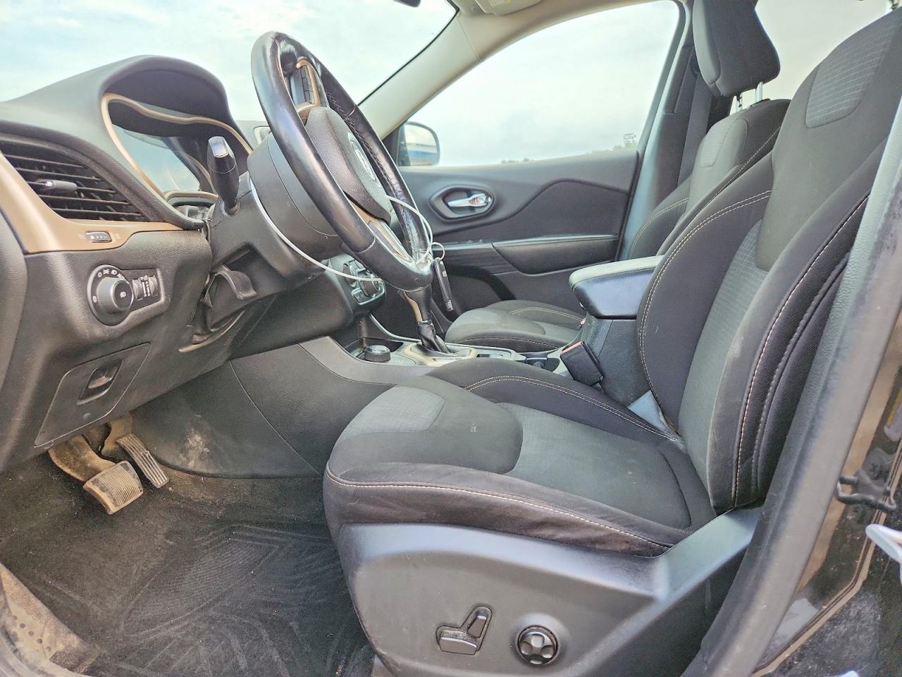 2015 Jeep Cherokee Latitude Черный vin: 1C4PJMCS8FW794834