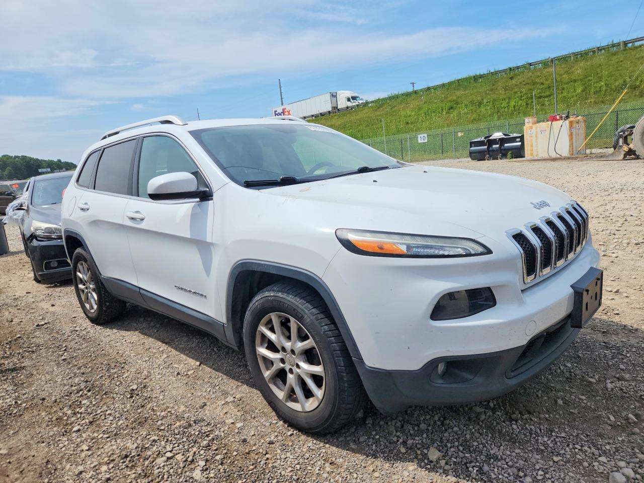 2014 Jeep Cherokee Latitude White vin: 1C4PJMCS9EW121274