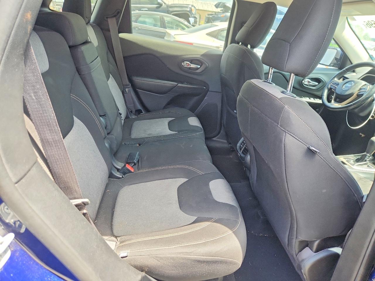2014 Jeep Cherokee Latitude Синий vin: 1C4PJMCS9EW145364