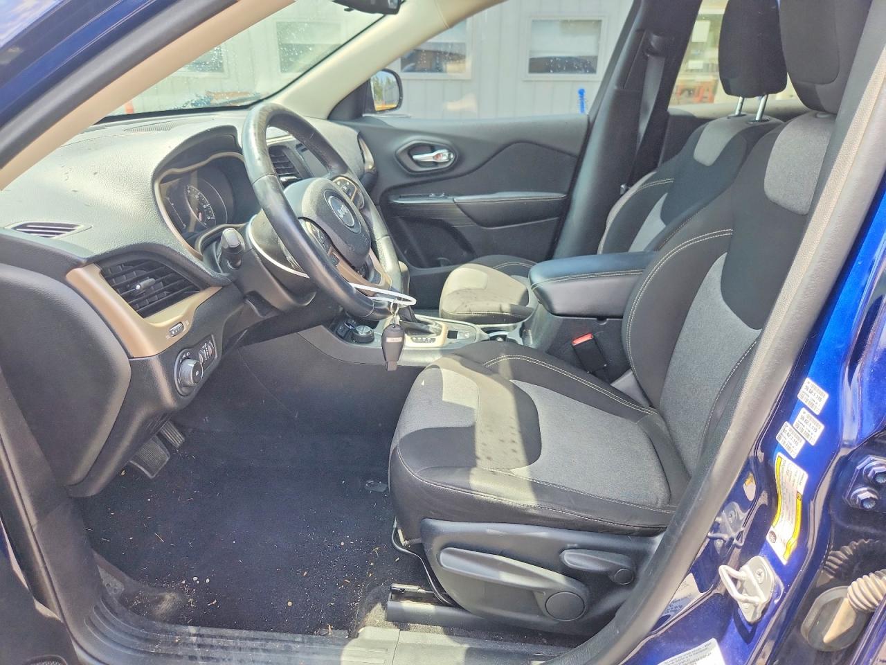 2014 Jeep Cherokee Latitude Синий vin: 1C4PJMCS9EW145364