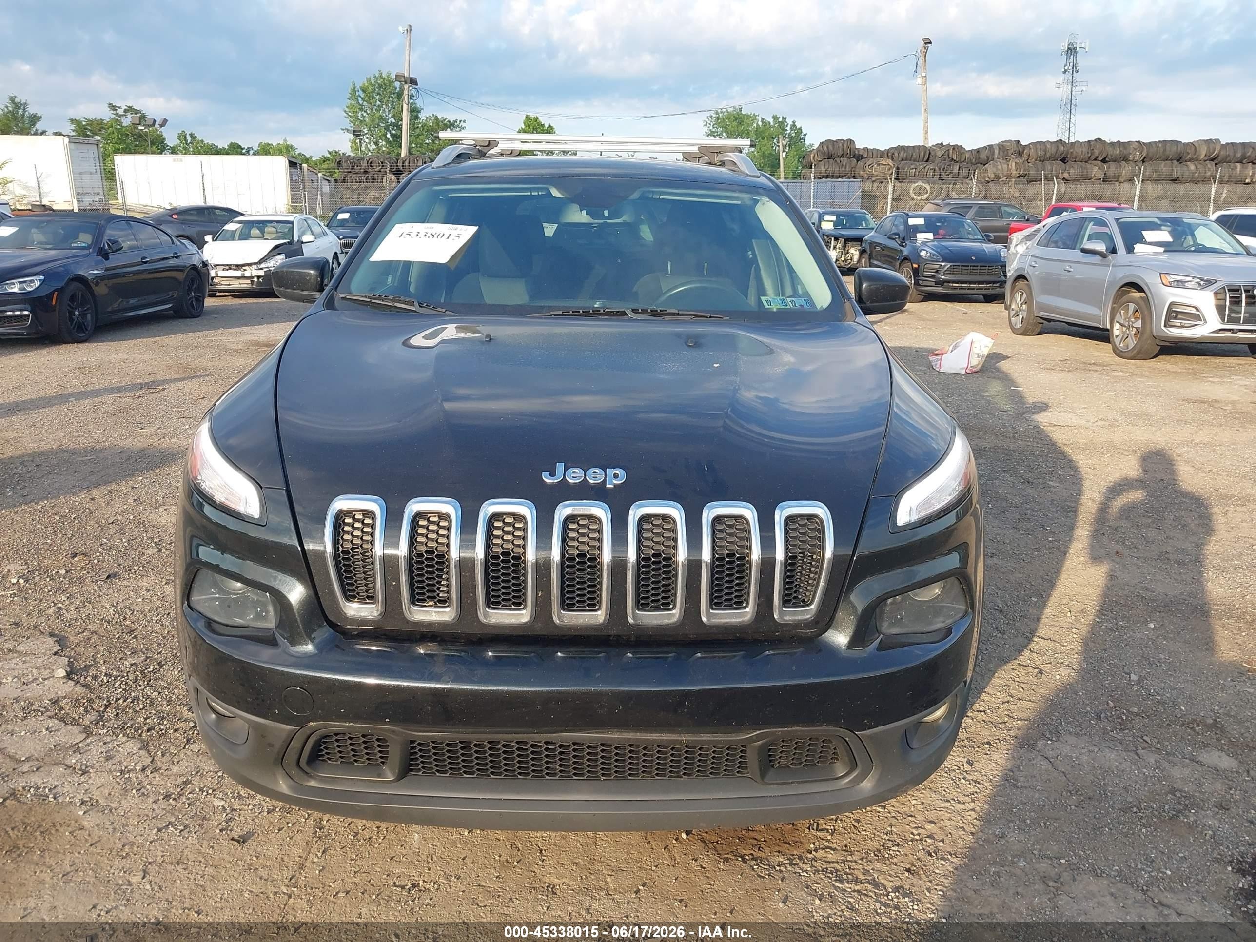 2014 Jeep Cherokee Latitude Black vin: 1C4PJMCS9EW146658