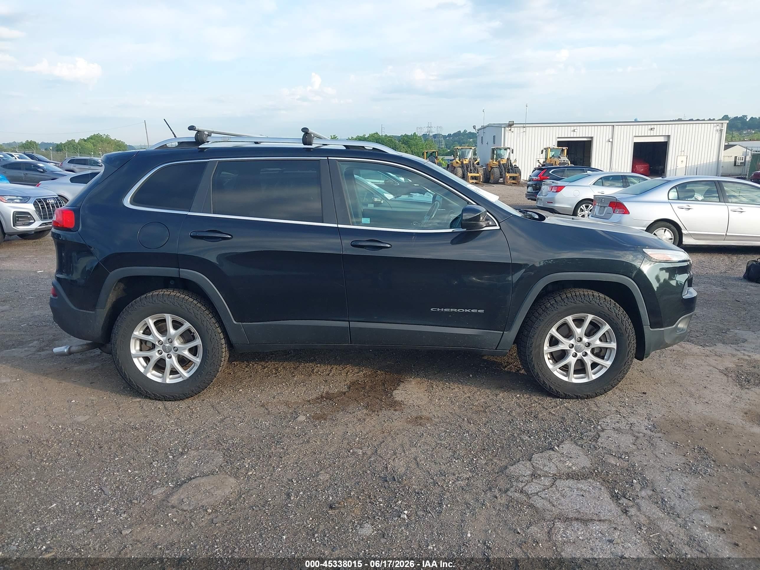 2014 Jeep Cherokee Latitude Black vin: 1C4PJMCS9EW146658