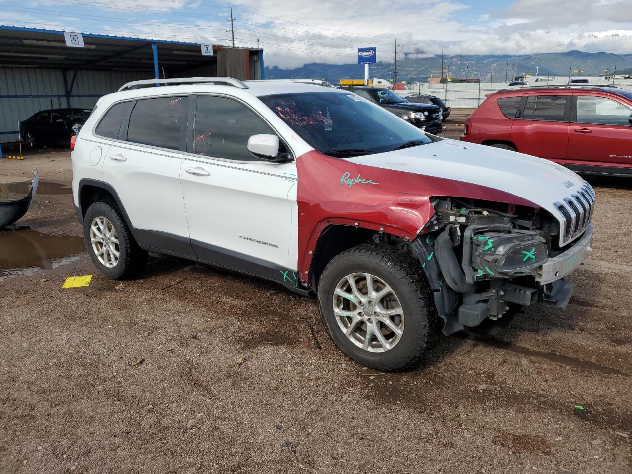 2014 Jeep Cherokee Latitude White vin: 1C4PJMCS9EW199246