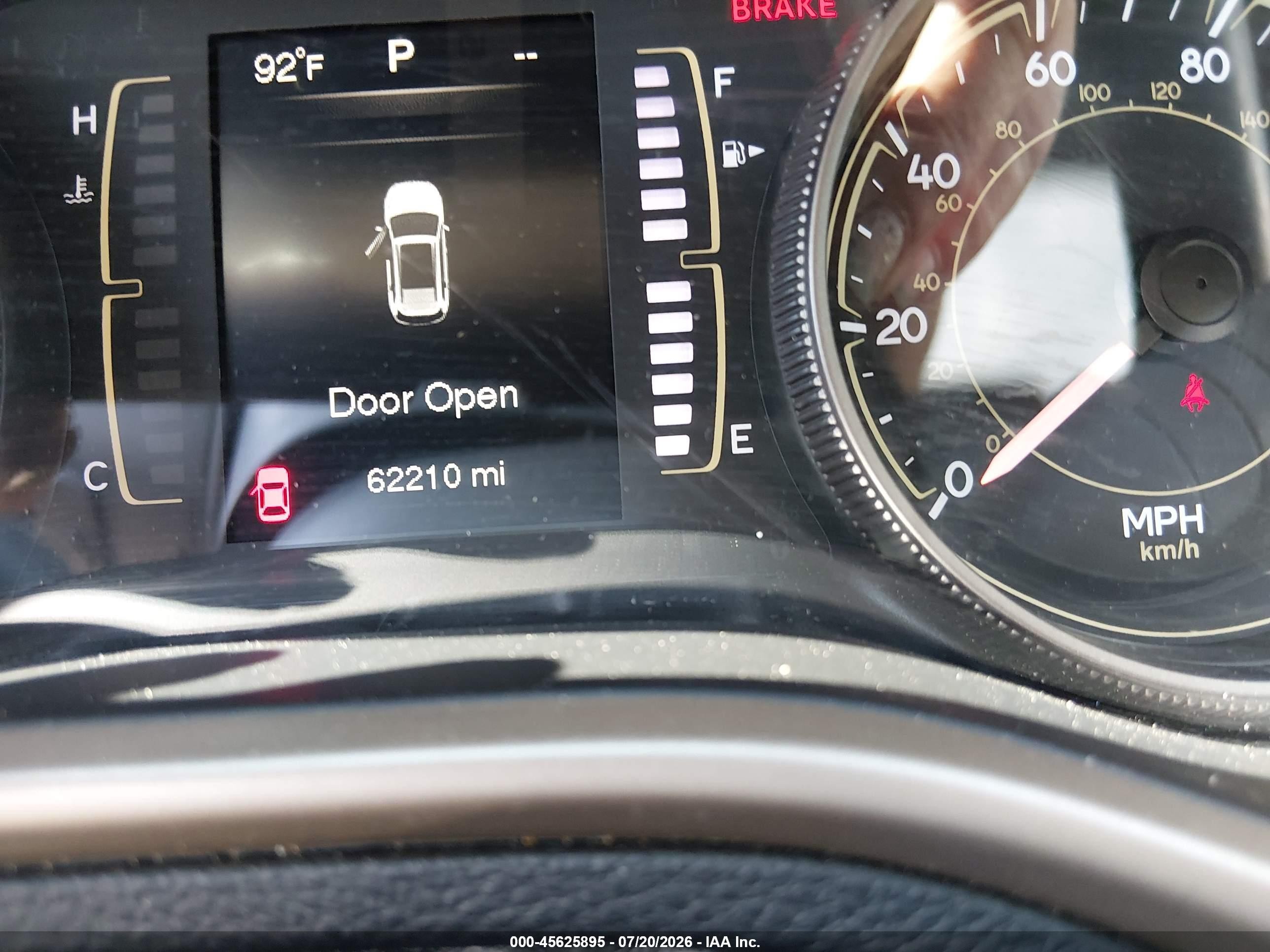 2014 Jeep Cherokee Latitude Gray vin: 1C4PJMCS9EW230009