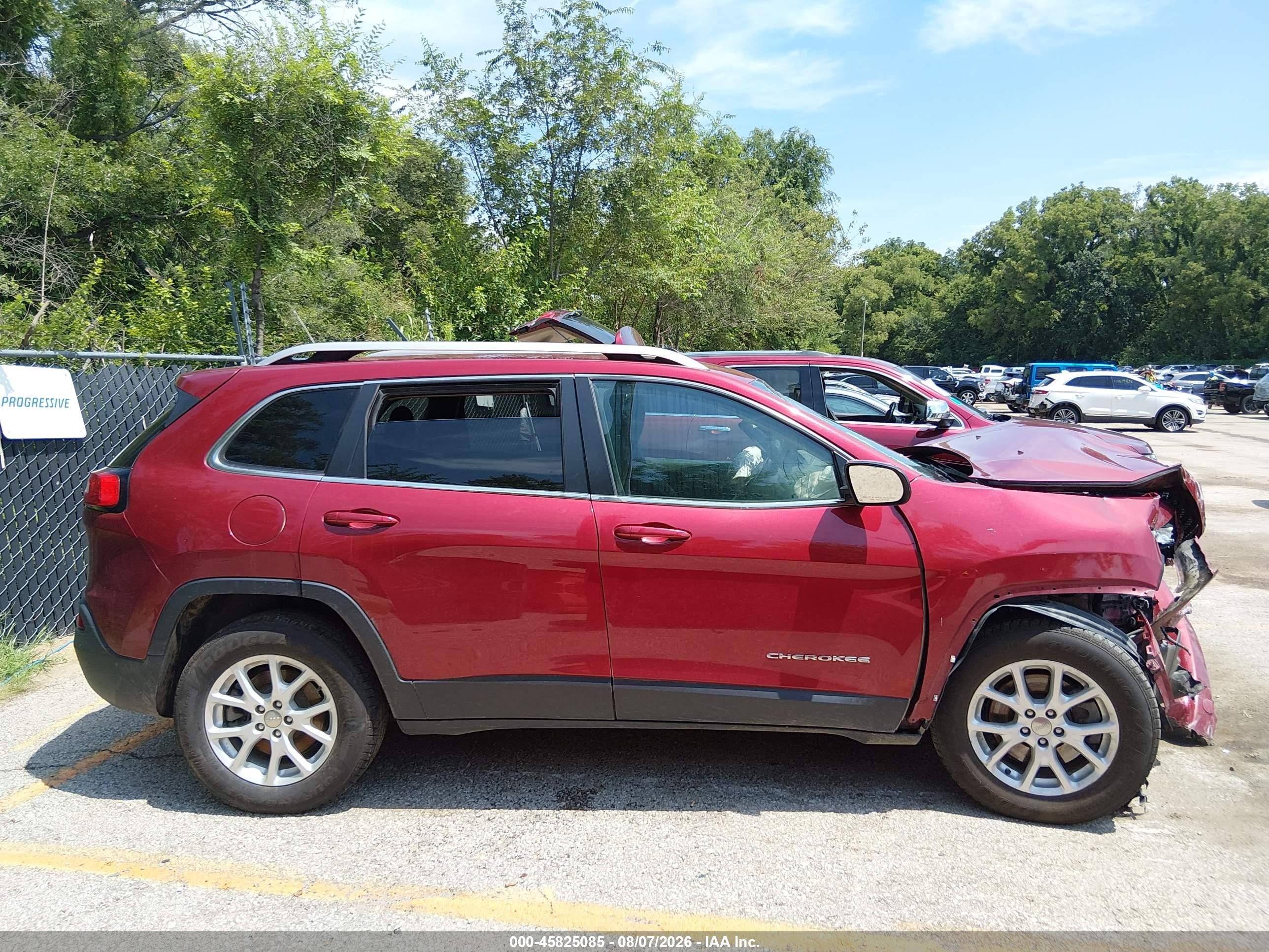 2014 Jeep Cherokee Latitude Red vin: 1C4PJMCS9EW247991