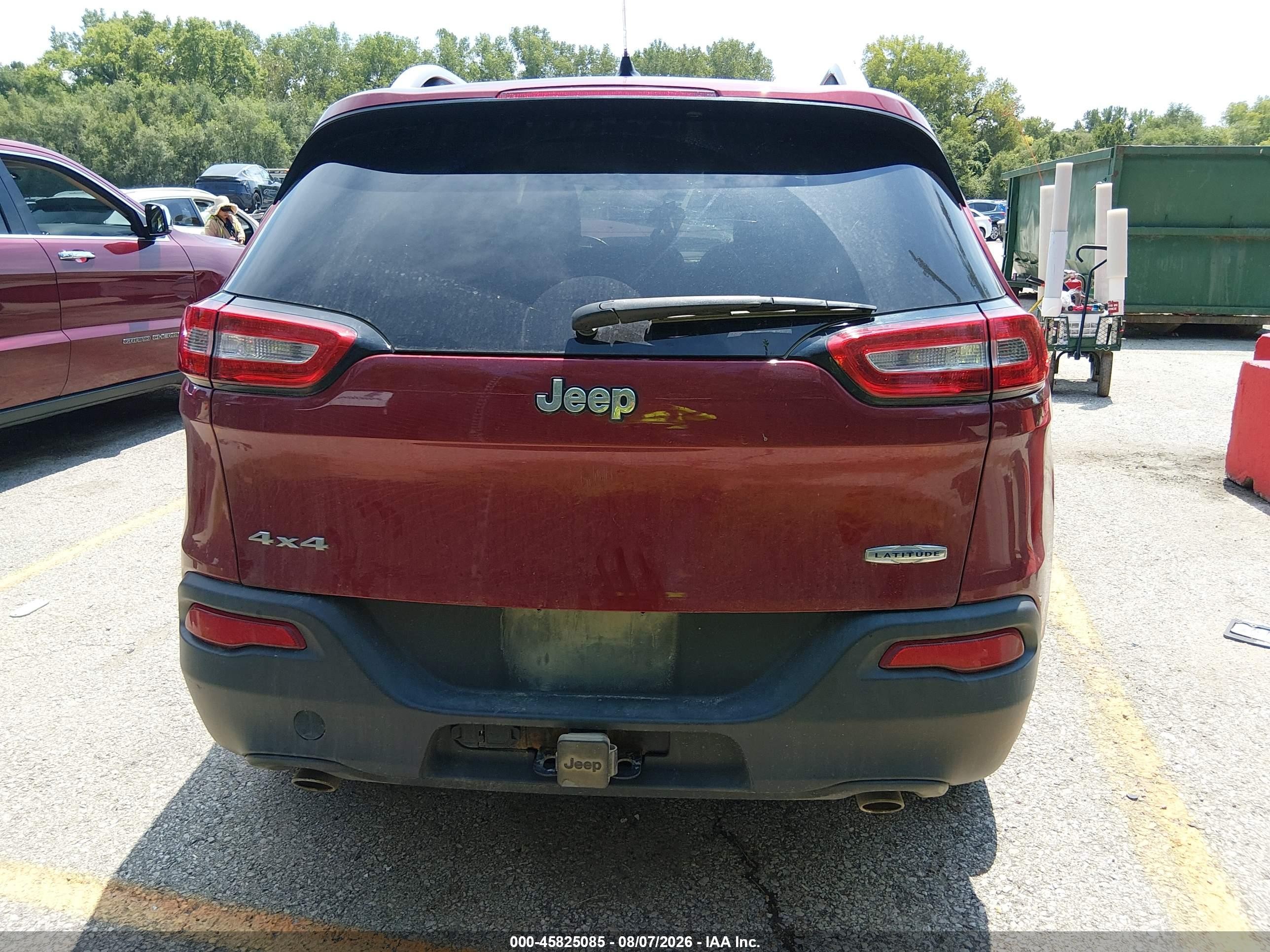 2014 Jeep Cherokee Latitude Red vin: 1C4PJMCS9EW247991