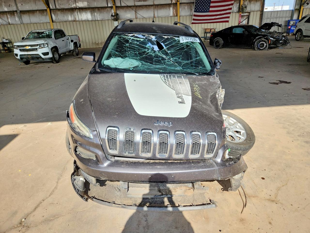 2015 Jeep Cherokee Latitude Black vin: 1C4PJMCS9FW619928