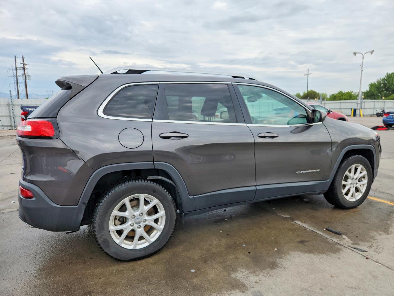 2015 Jeep Cherokee Latitude Серый vin: 1C4PJMCS9FW634557