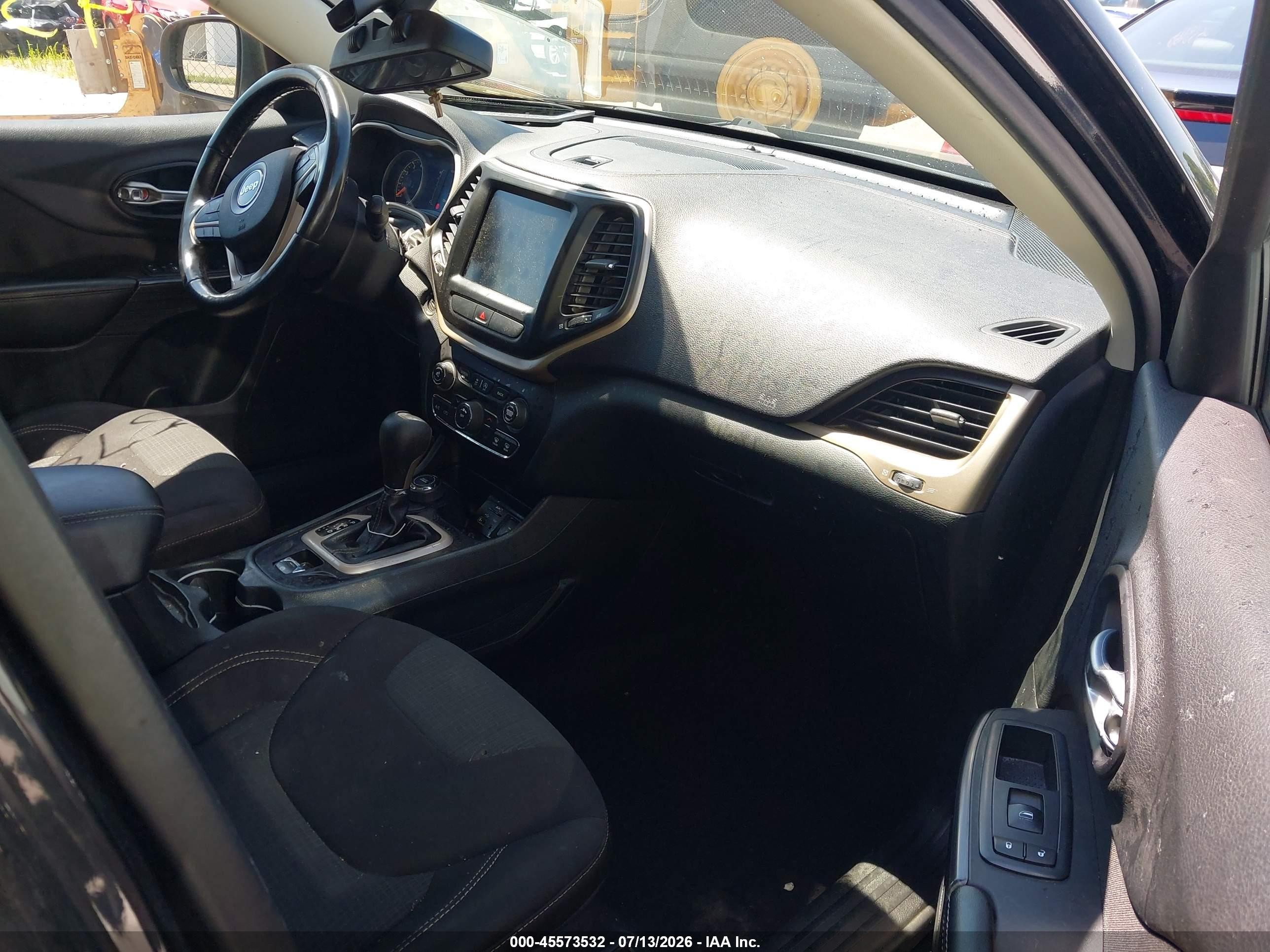 2015 Jeep Cherokee Latitude Black vin: 1C4PJMCS9FW697819
