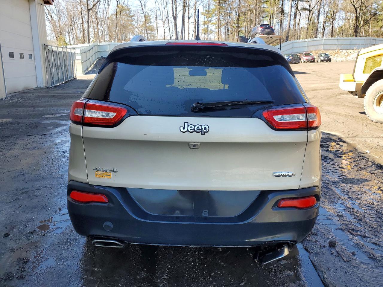 2015 Jeep Cherokee Latitude Tan vin: 1C4PJMCS9FW745125
