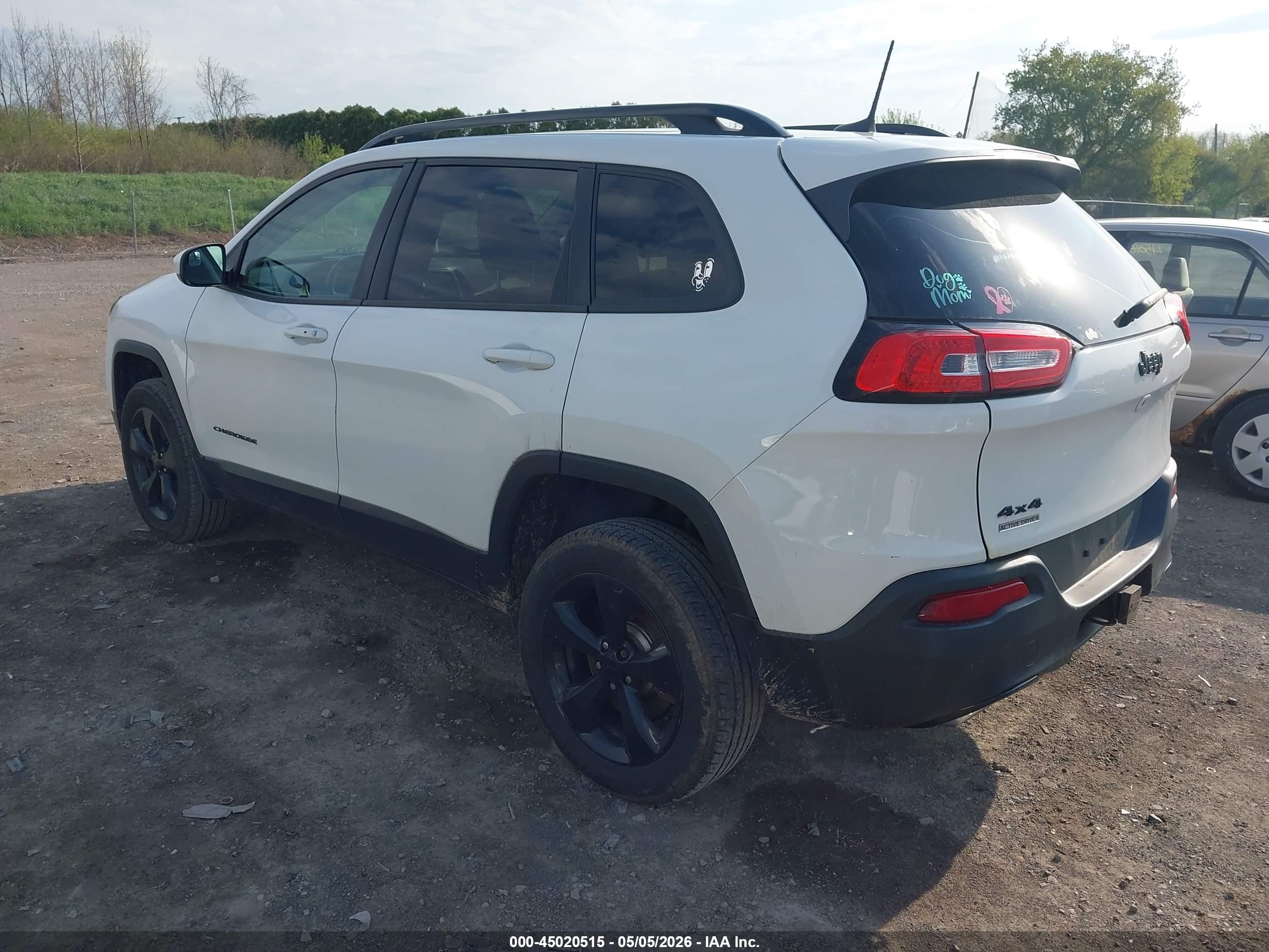 2016 Jeep Cherokee Altitude White vin: 1C4PJMCS9GW134268