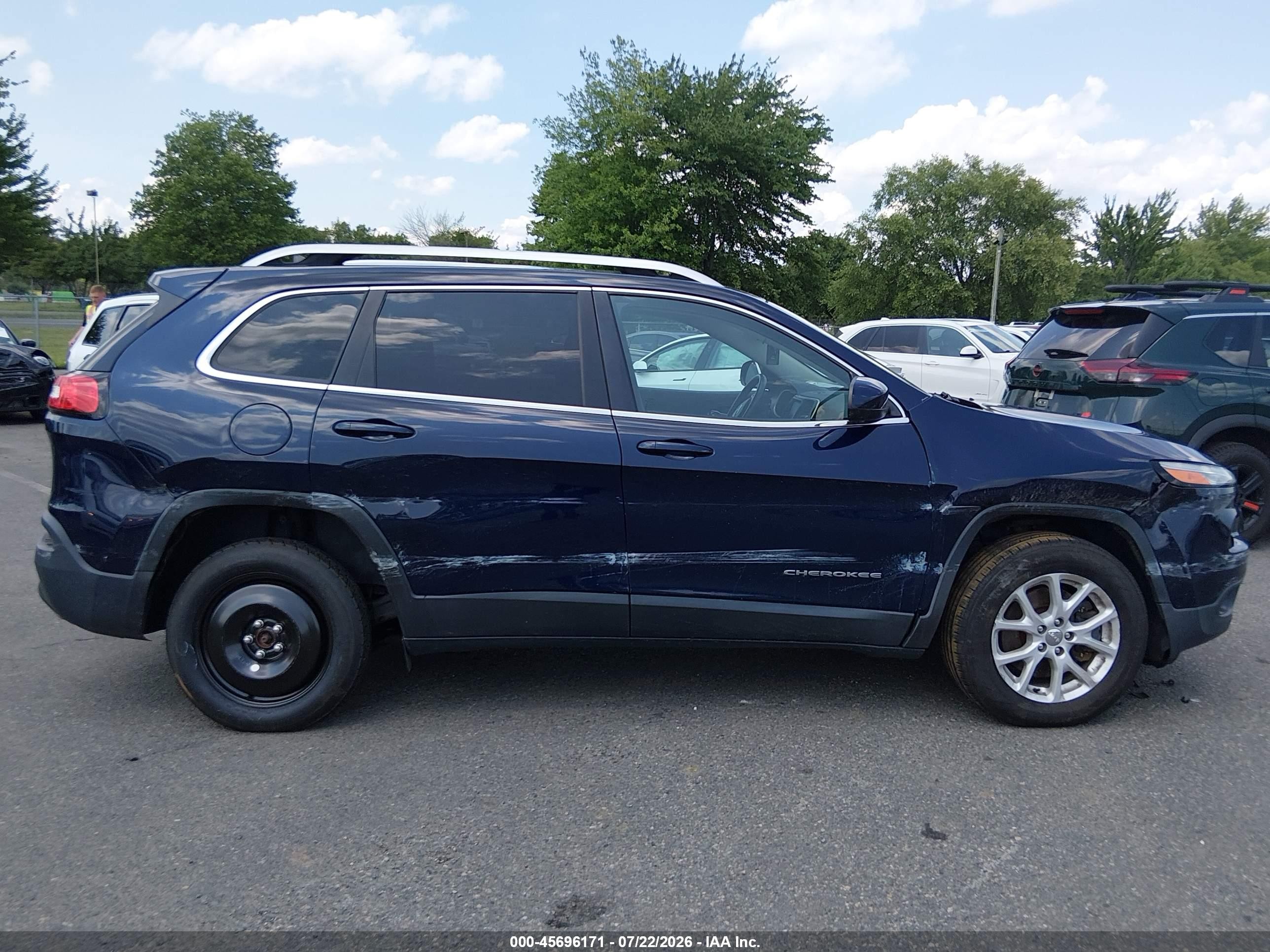 2016 Jeep Cherokee Latitude Dark Blue vin: 1C4PJMCS9GW301762