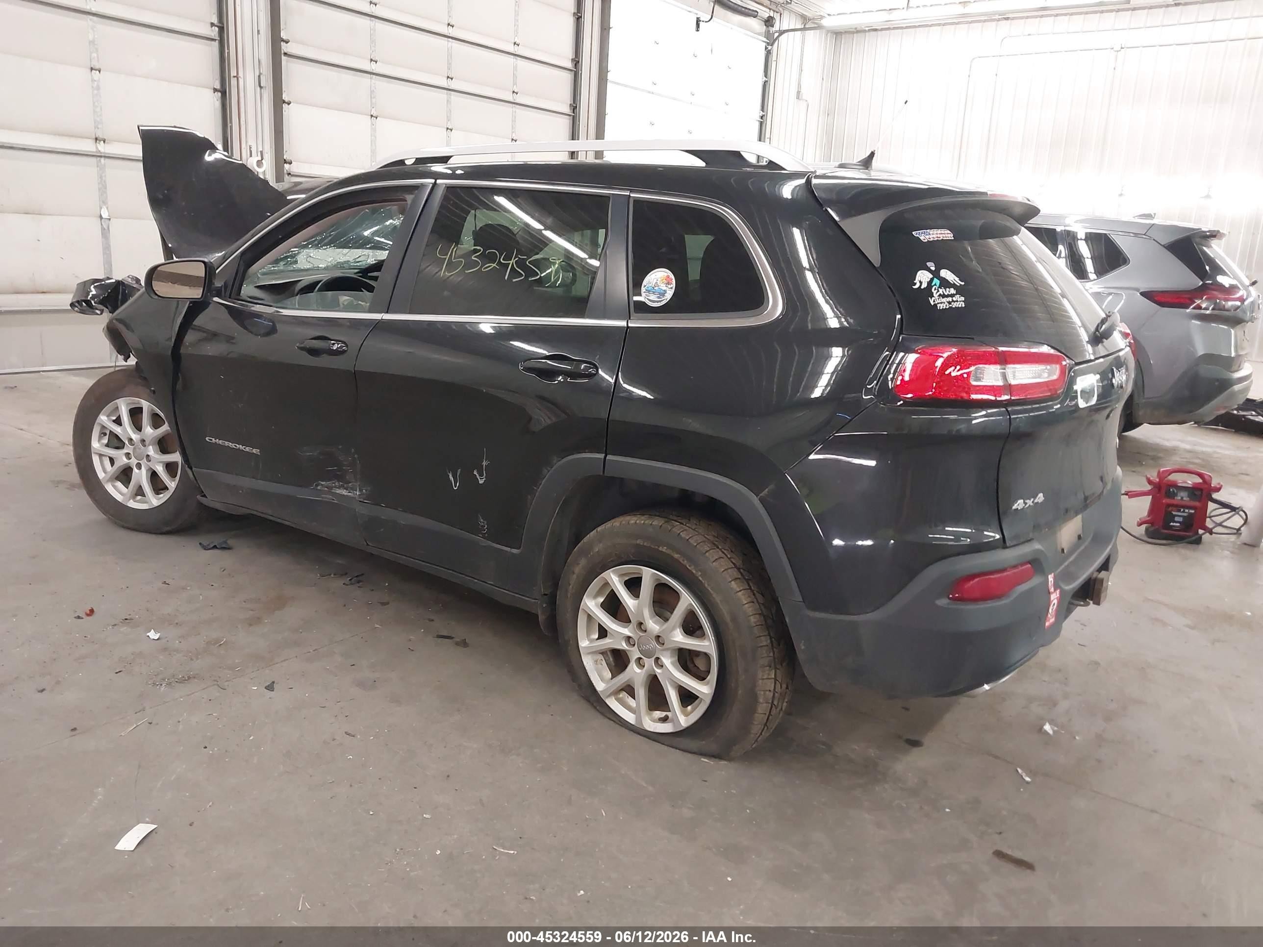 2015 Jeep Cherokee Latitude Dark Blue vin: 1C4PJMCSOFW739441