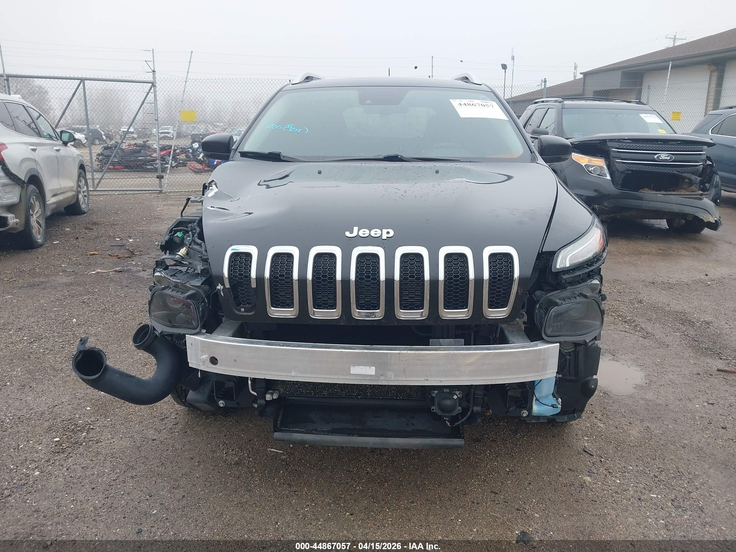 2014 Jeep Cherokee Latitude Black vin: 1C4PJMCSXEW104886