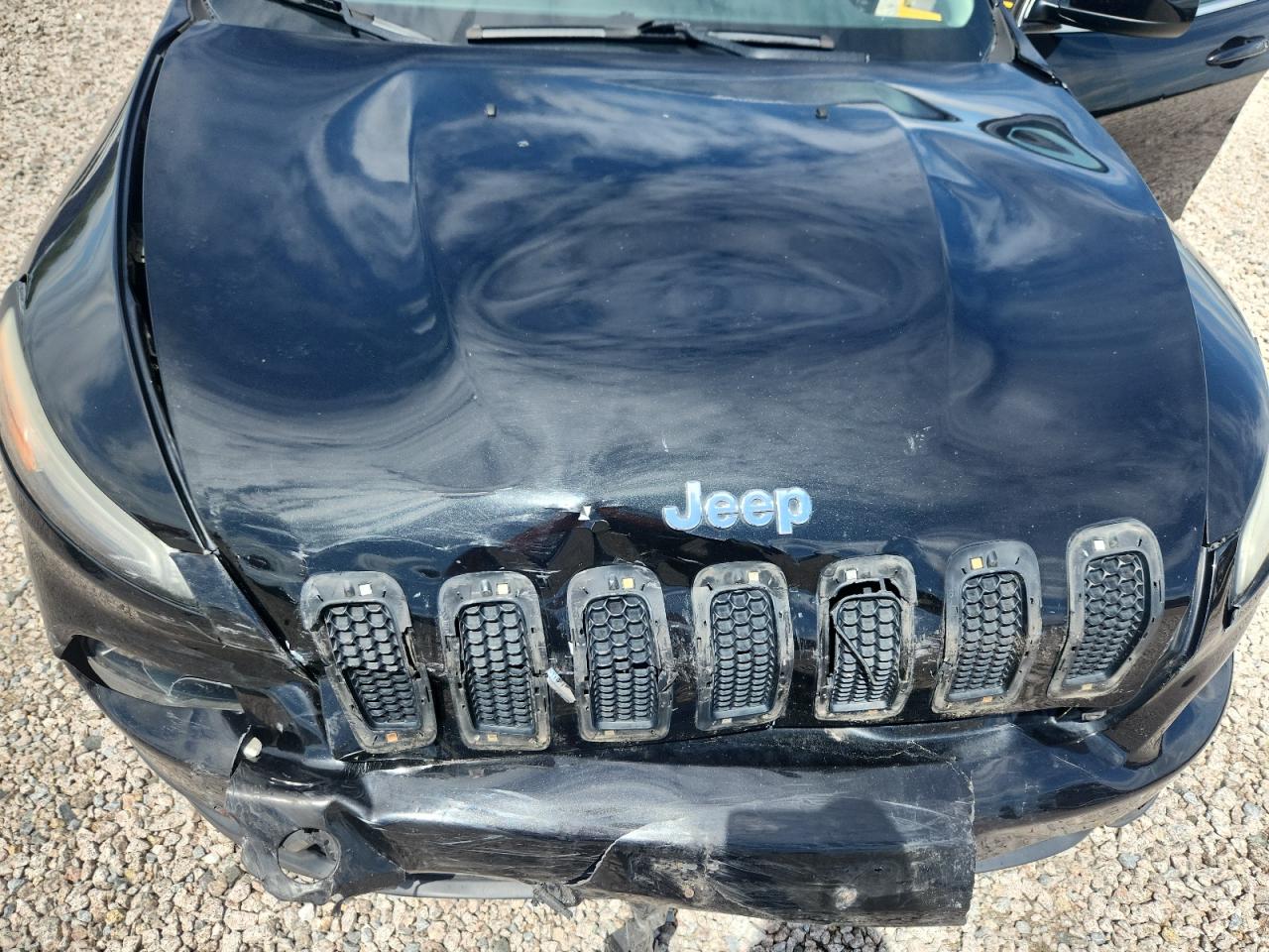 2014 Jeep Cherokee Latitude Black vin: 1C4PJMCSXEW114267