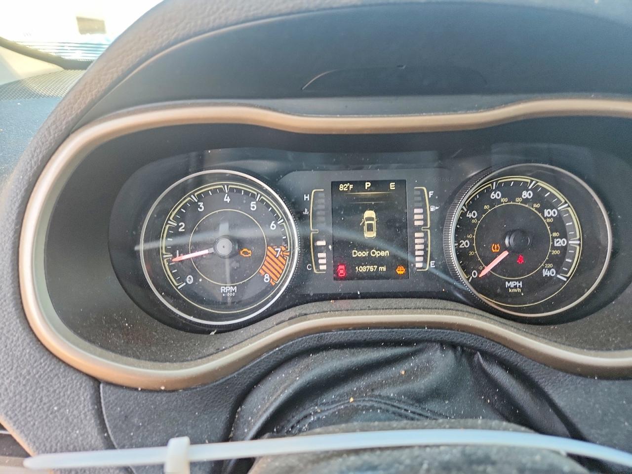 2014 Jeep Cherokee Latitude Белый vin: 1C4PJMCSXEW122143