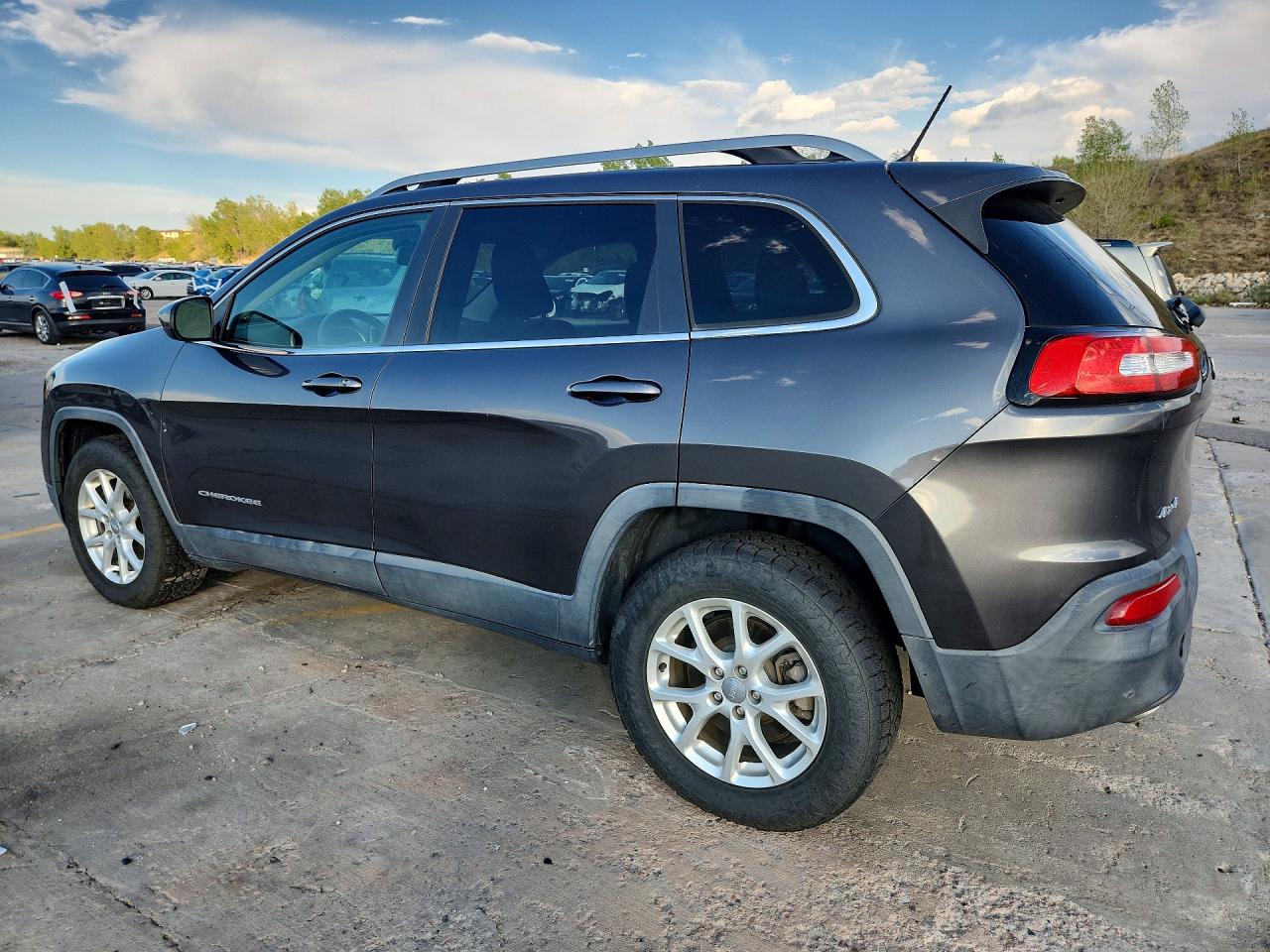 2014 Jeep Cherokee Latitude Gray vin: 1C4PJMCSXEW146698