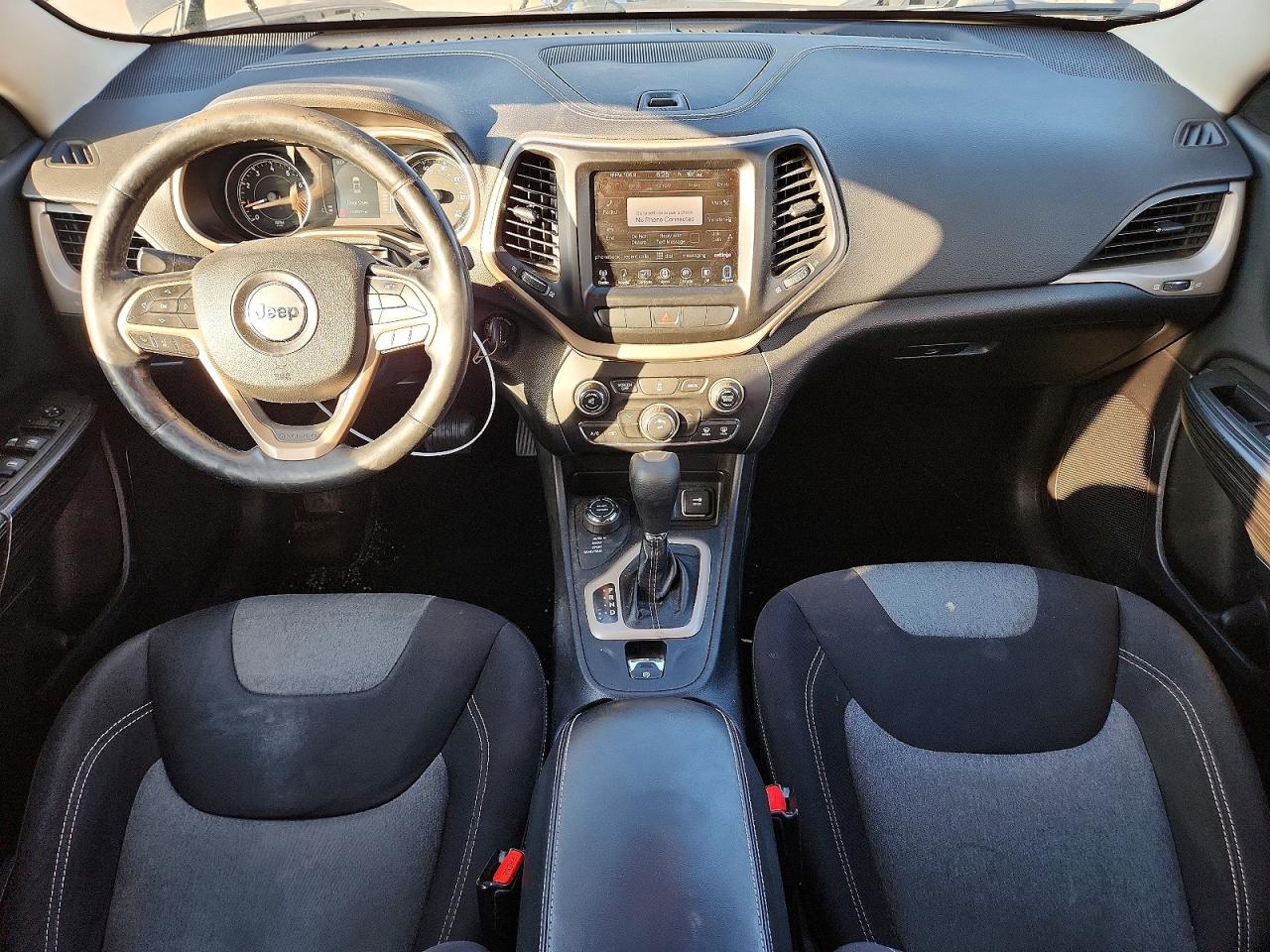 2014 Jeep Cherokee Latitude Gray vin: 1C4PJMCSXEW146698