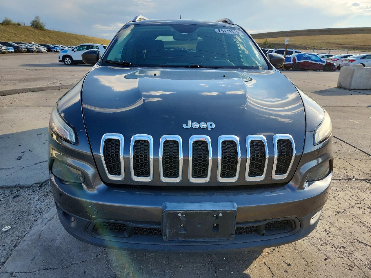 2014 Jeep Cherokee Latitude Gray vin: 1C4PJMCSXEW146698