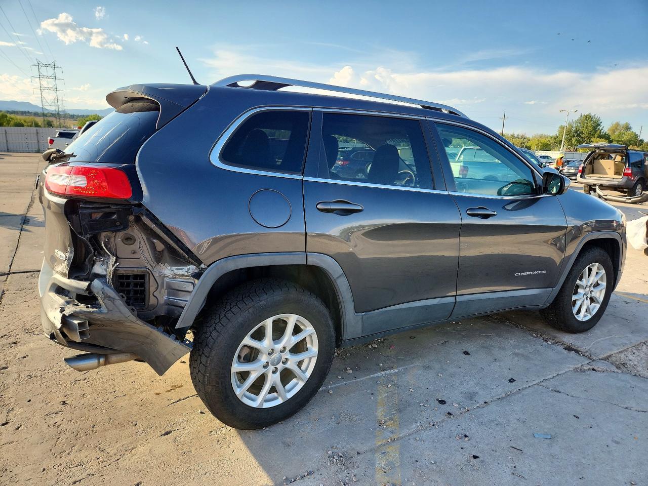 2014 Jeep Cherokee Latitude Gray vin: 1C4PJMCSXEW146698