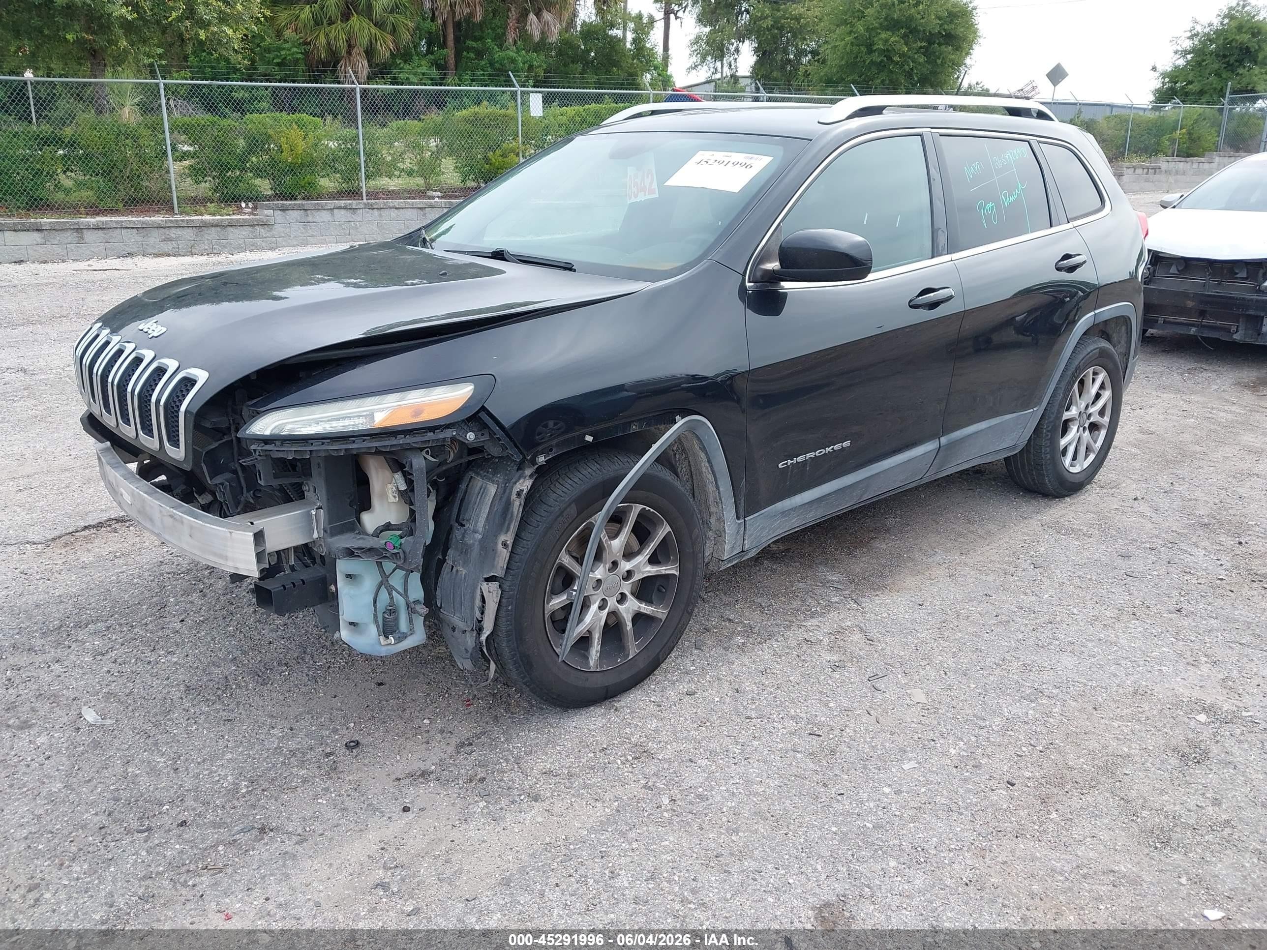 2014 Jeep Cherokee Latitude Black vin: 1C4PJMCSXEW203689