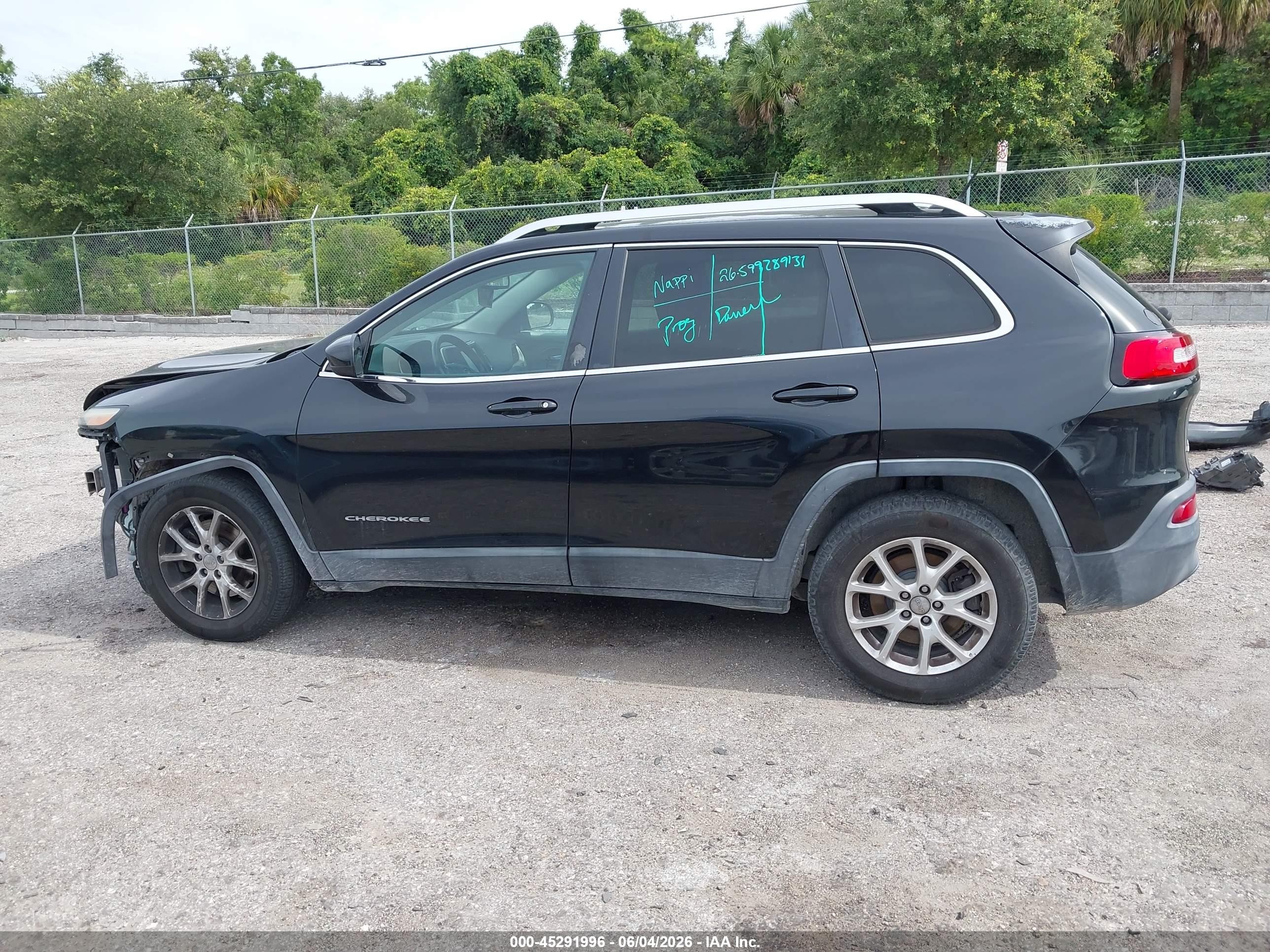 2014 Jeep Cherokee Latitude Black vin: 1C4PJMCSXEW203689