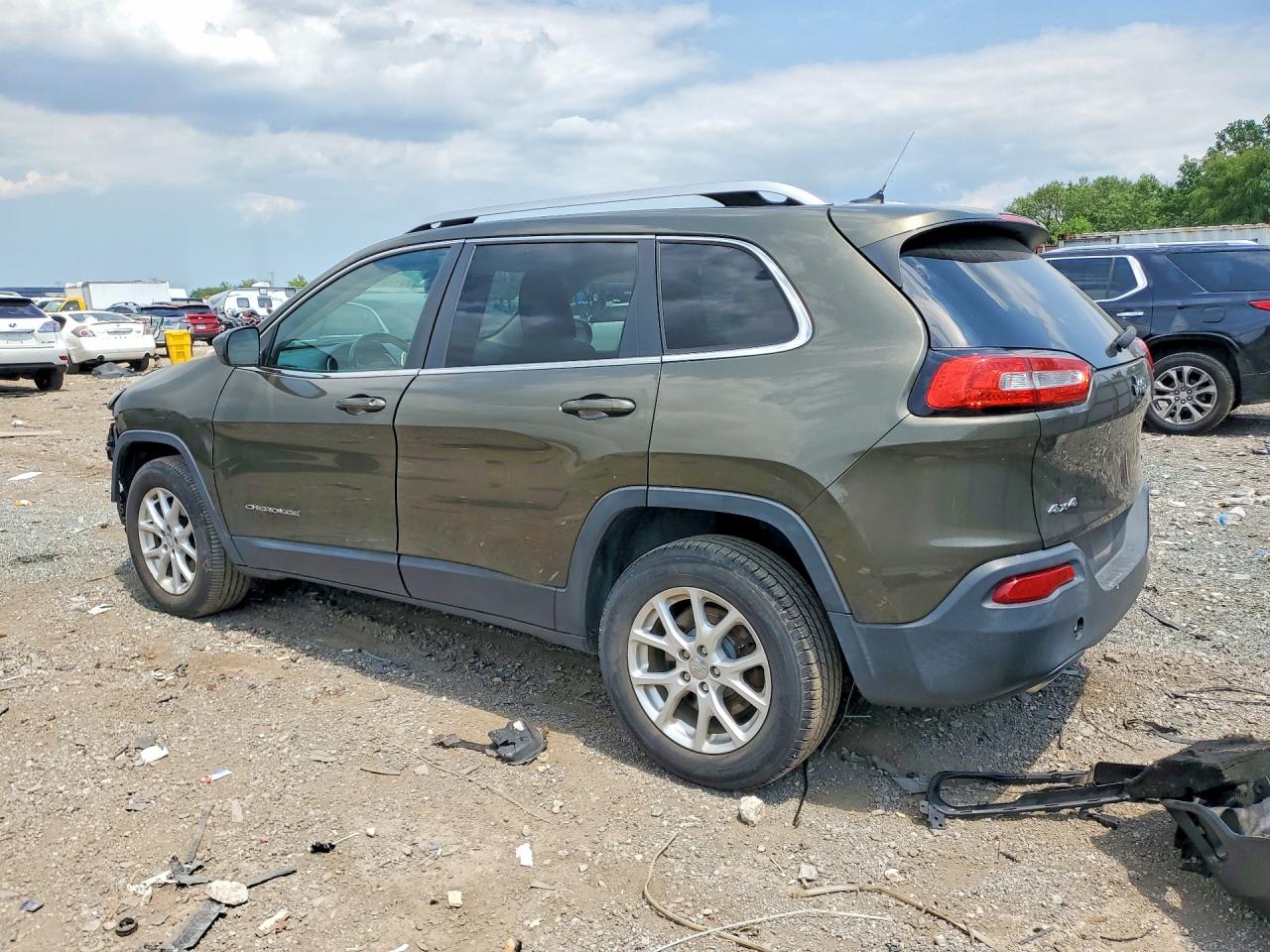 2014 Jeep Cherokee Latitude Gray vin: 1C4PJMCSXEW258966