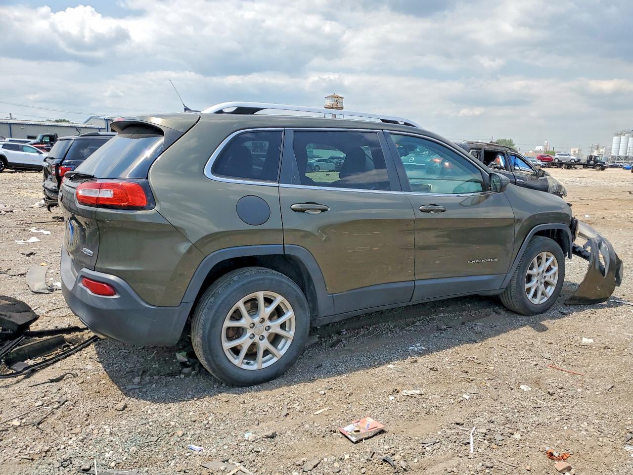 2014 Jeep Cherokee Latitude Gray vin: 1C4PJMCSXEW258966