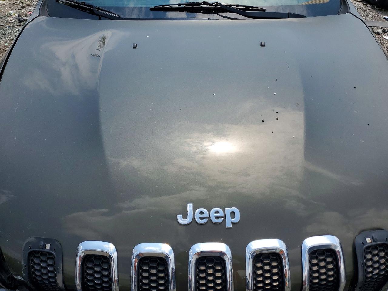 2014 Jeep Cherokee Latitude Gray vin: 1C4PJMCSXEW258966