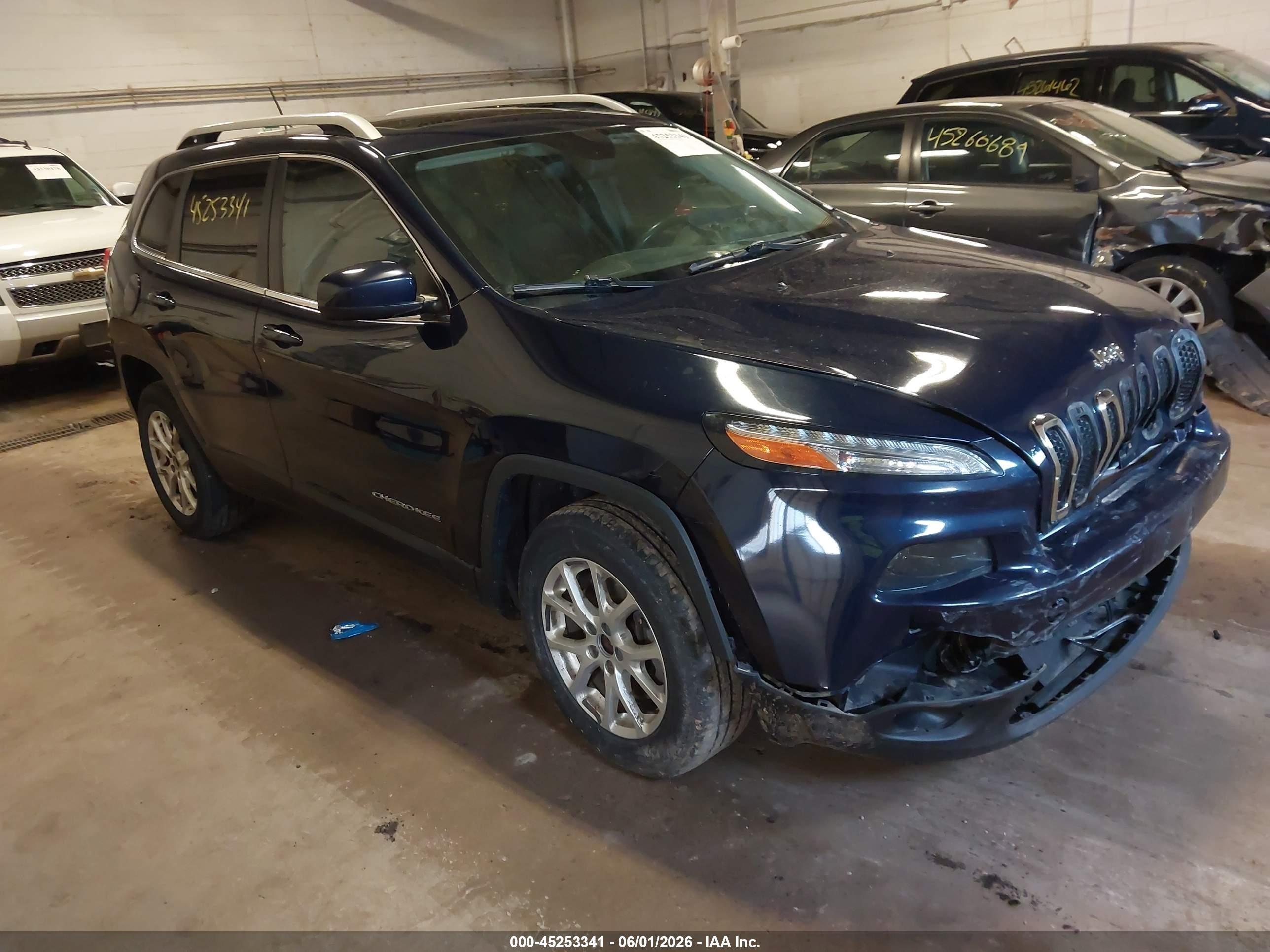 2015 Jeep Cherokee Latitude Blue vin: 1C4PJMCSXFW501242