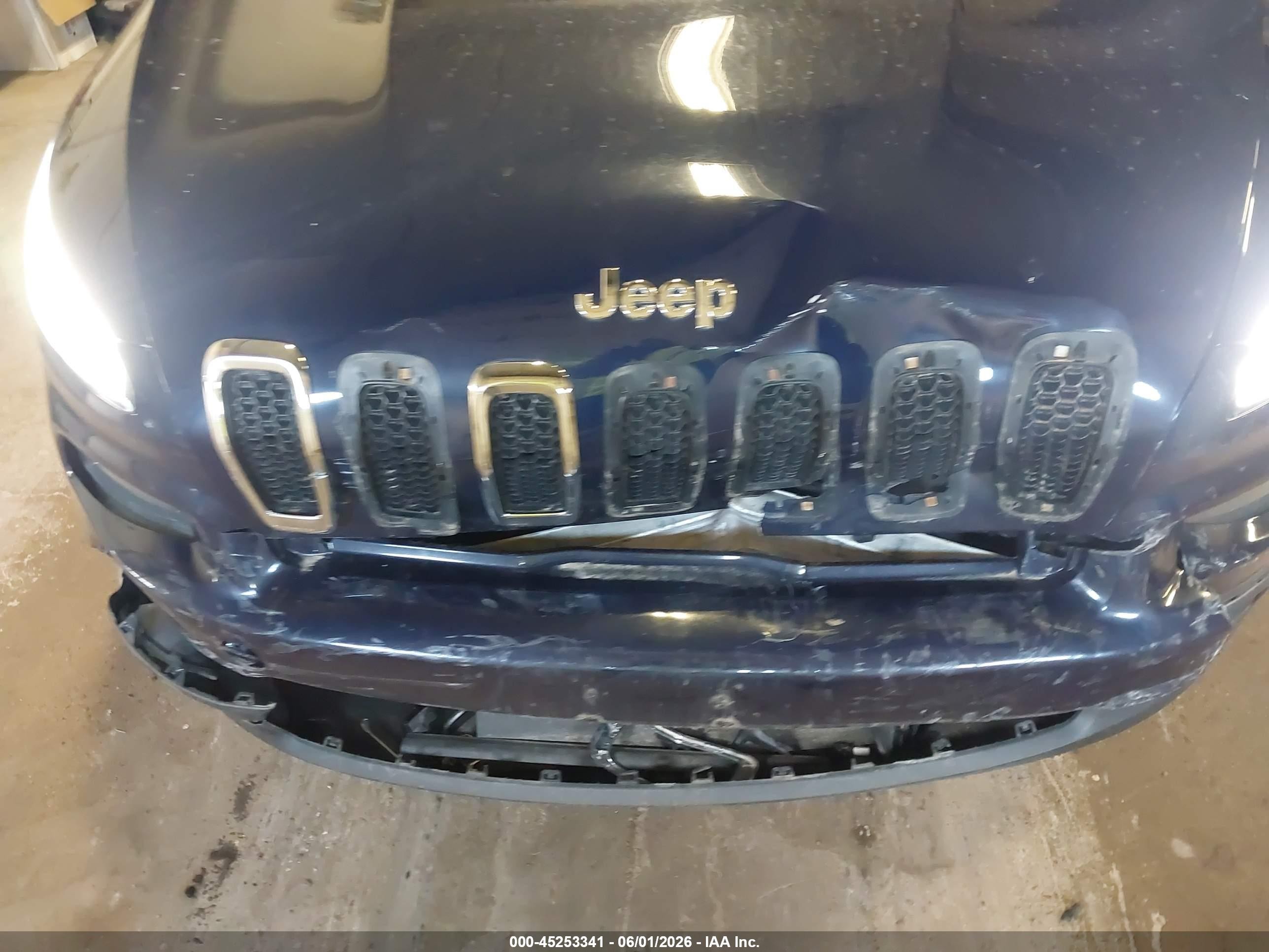 2015 Jeep Cherokee Latitude Blue vin: 1C4PJMCSXFW501242