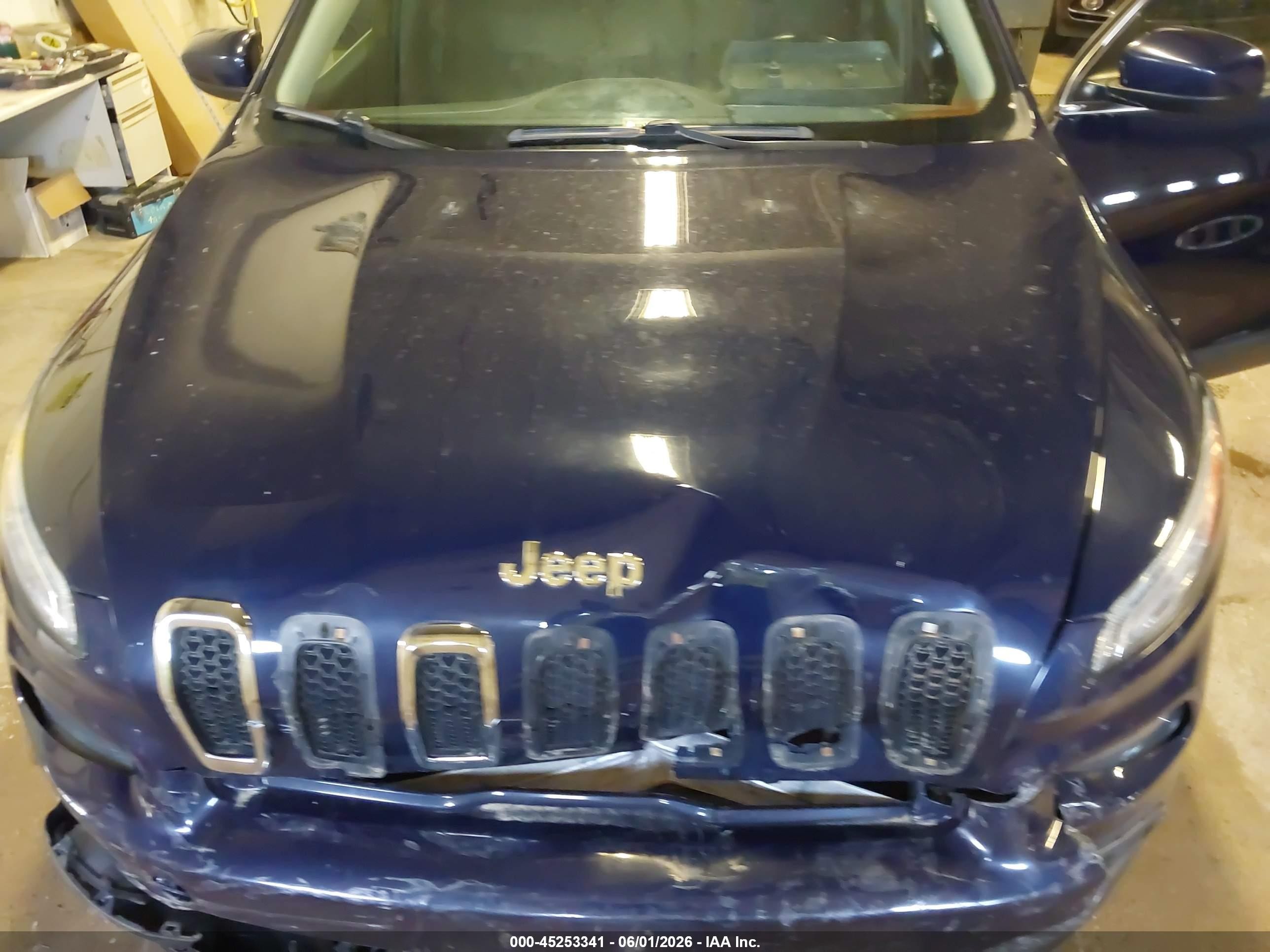 2015 Jeep Cherokee Latitude Blue vin: 1C4PJMCSXFW501242