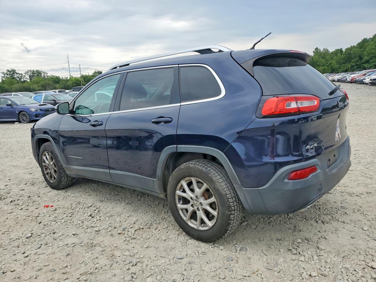 2015 Jeep Cherokee Latitude Blue vin: 1C4PJMCSXFW504710