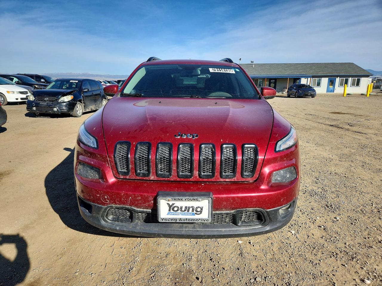 2015 Jeep Cherokee Latitude Maroon vin: 1C4PJMCSXFW601616
