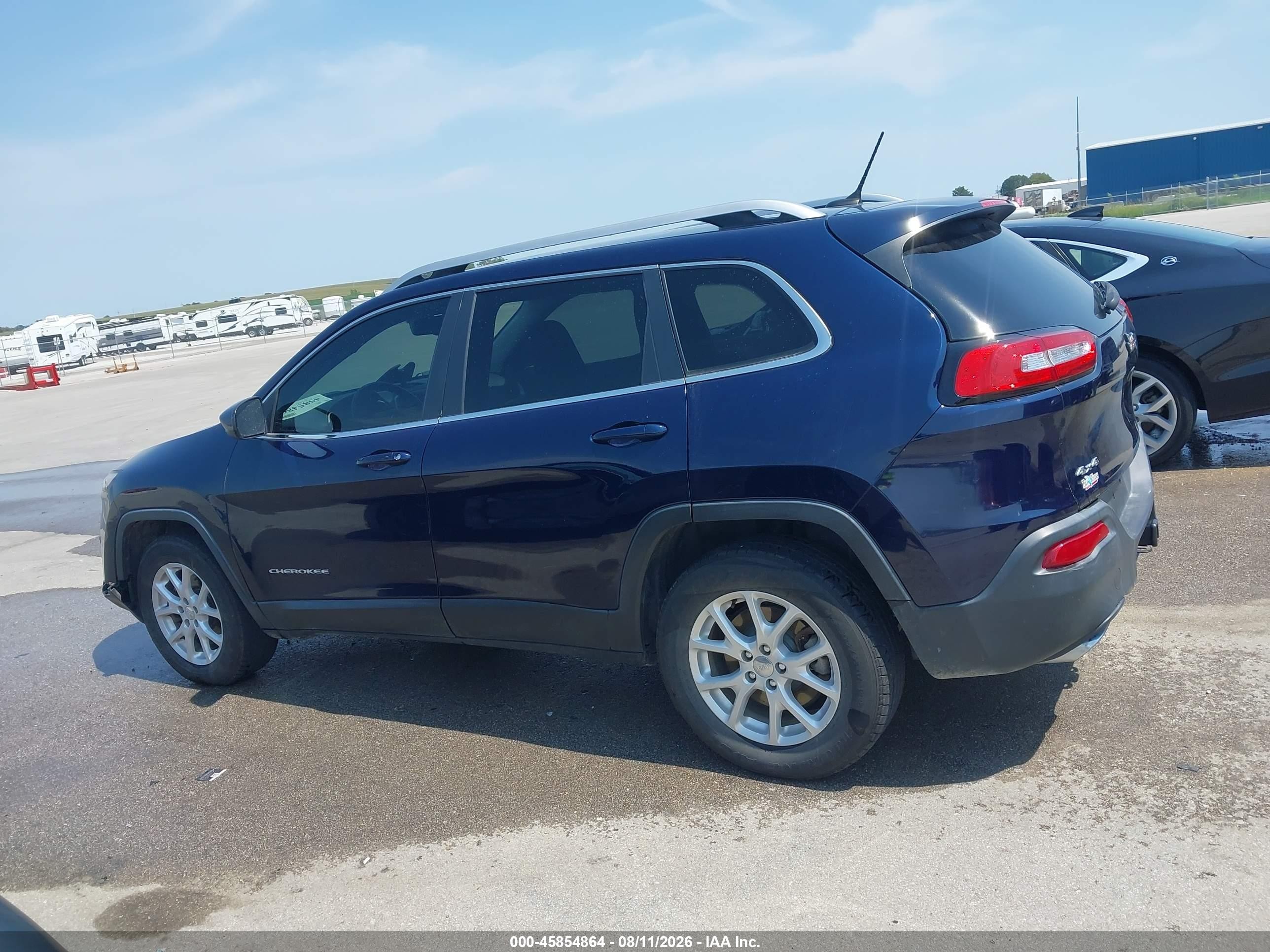 2015 Jeep Cherokee Latitude Blue vin: 1C4PJMCSXFW604905