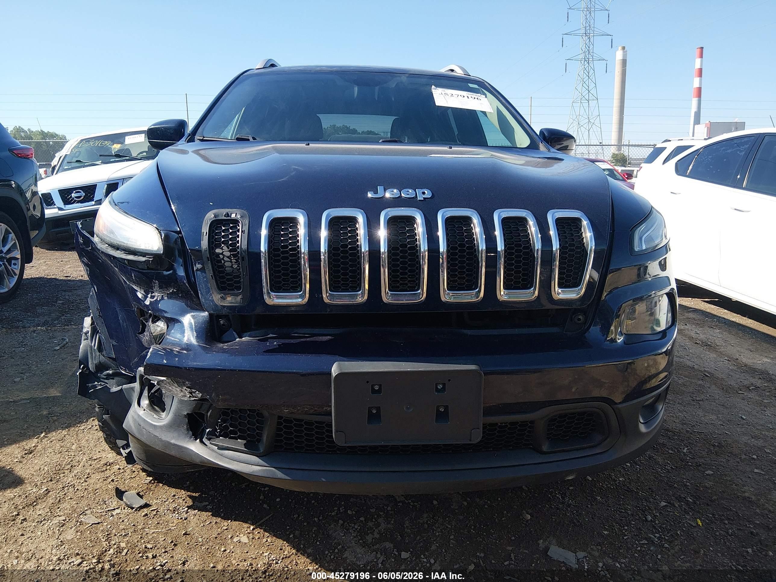 2015 Jeep Cherokee Latitude Синий vin: 1C4PJMCSXFW682276