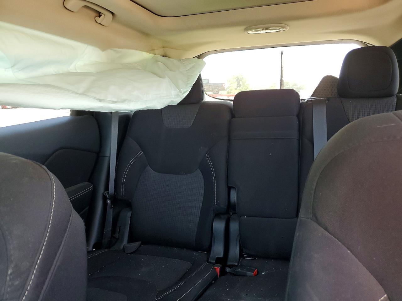 2015 Jeep Cherokee Latitude Gray vin: 1C4PJMCSXFW702817