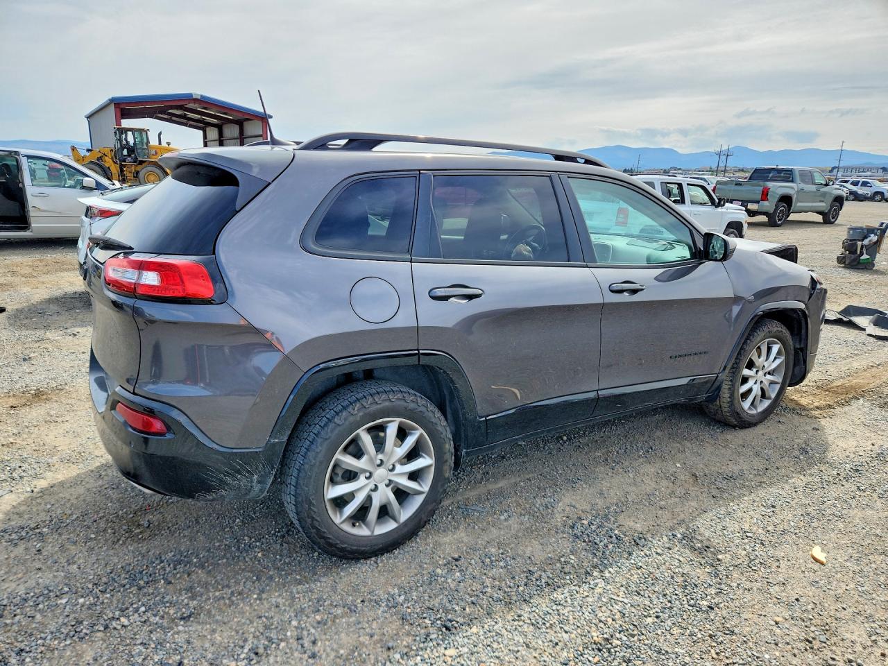 2018 Jeep Cherokee Latitude Gray vin: 1C4PJMCX6JD602617