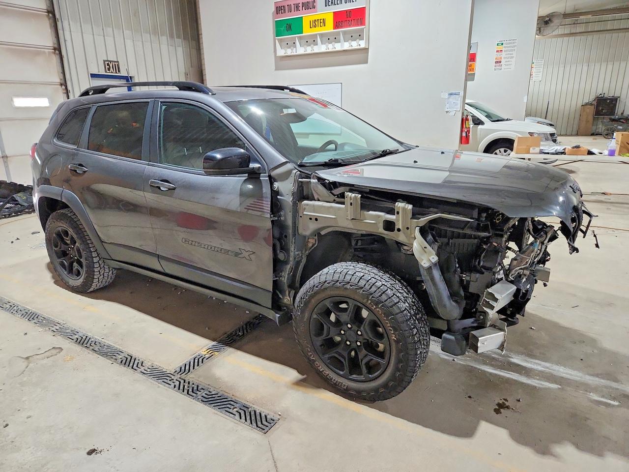 2022 Jeep Cherokee Latitude Charcoal vin: 1C4PJMCX8ND540806