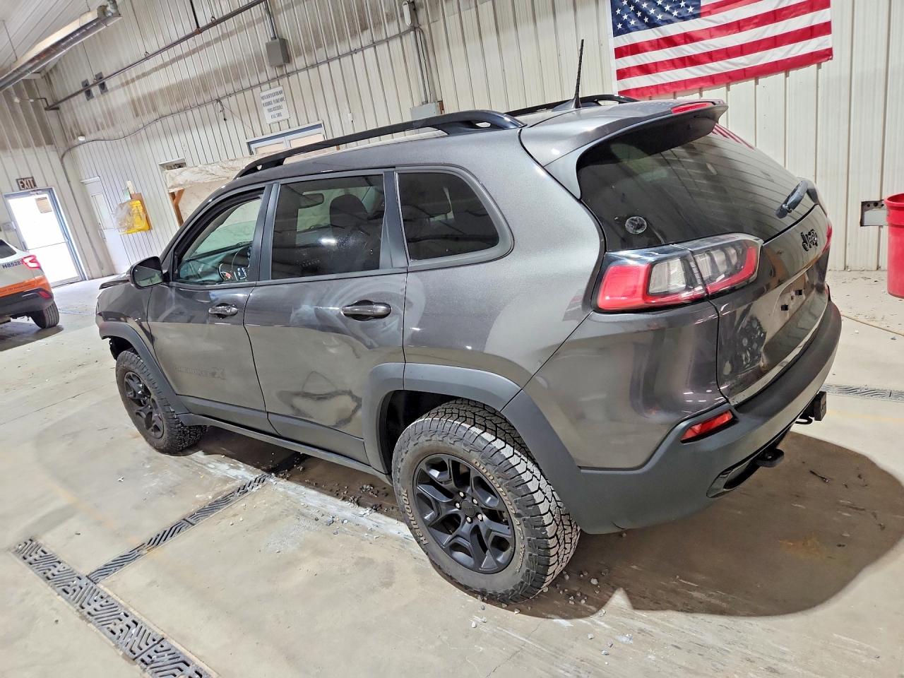 2022 Jeep Cherokee Latitude Charcoal vin: 1C4PJMCX8ND540806