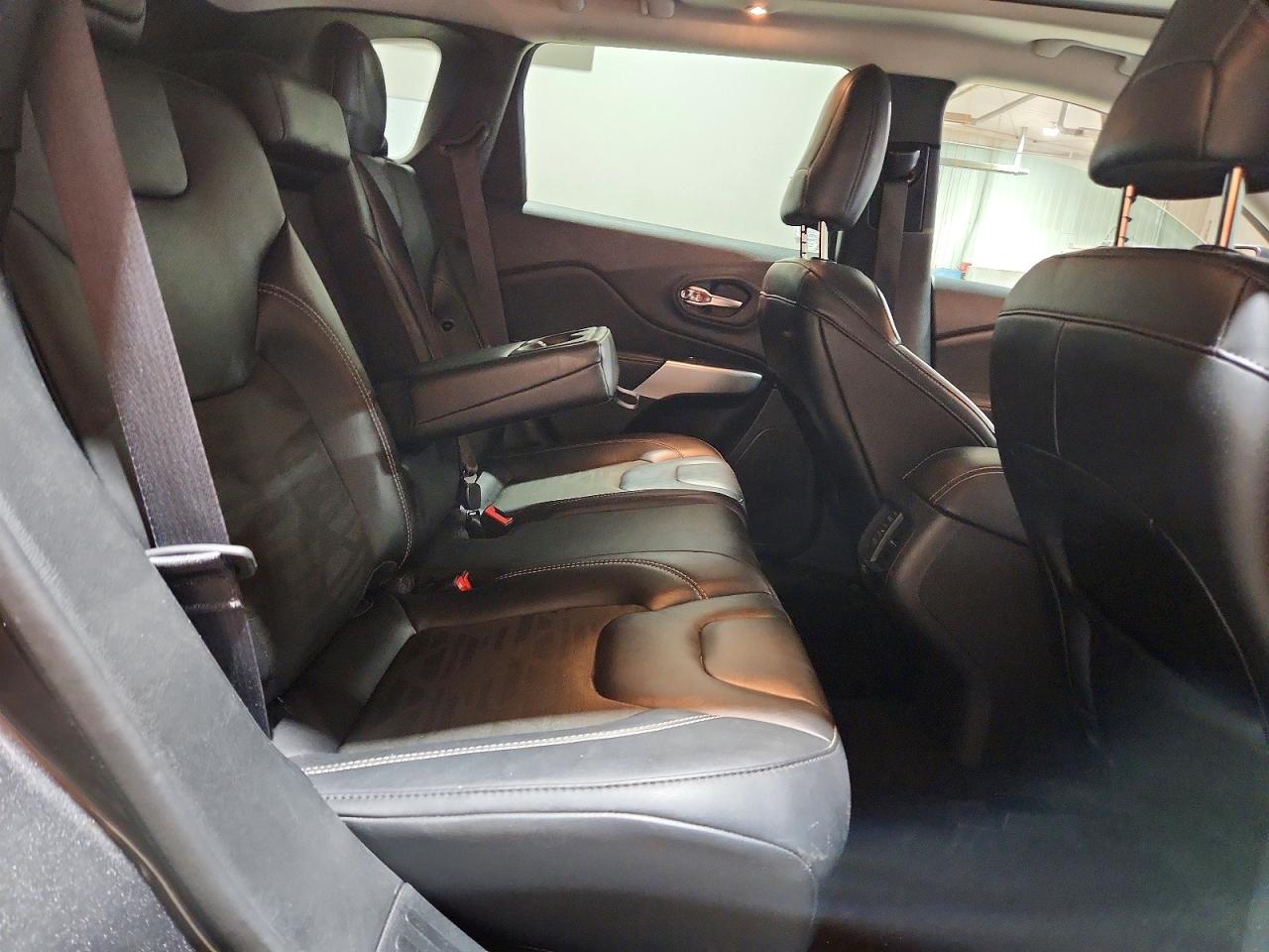2022 Jeep Cherokee Latitude Charcoal vin: 1C4PJMCX8ND540806