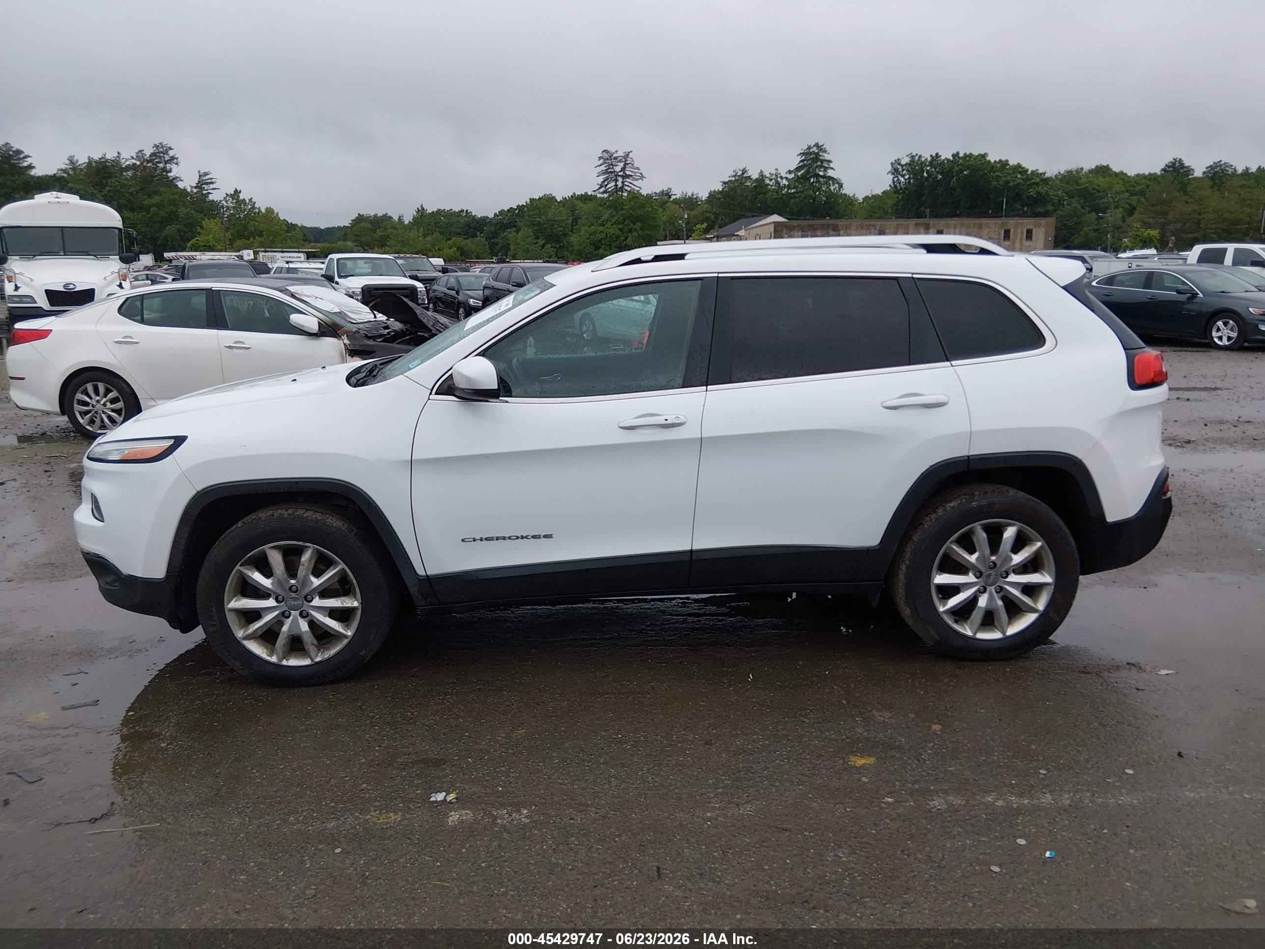 2015 Jeep Cherokee Limited White vin: 1C4PJMDB0FW711105