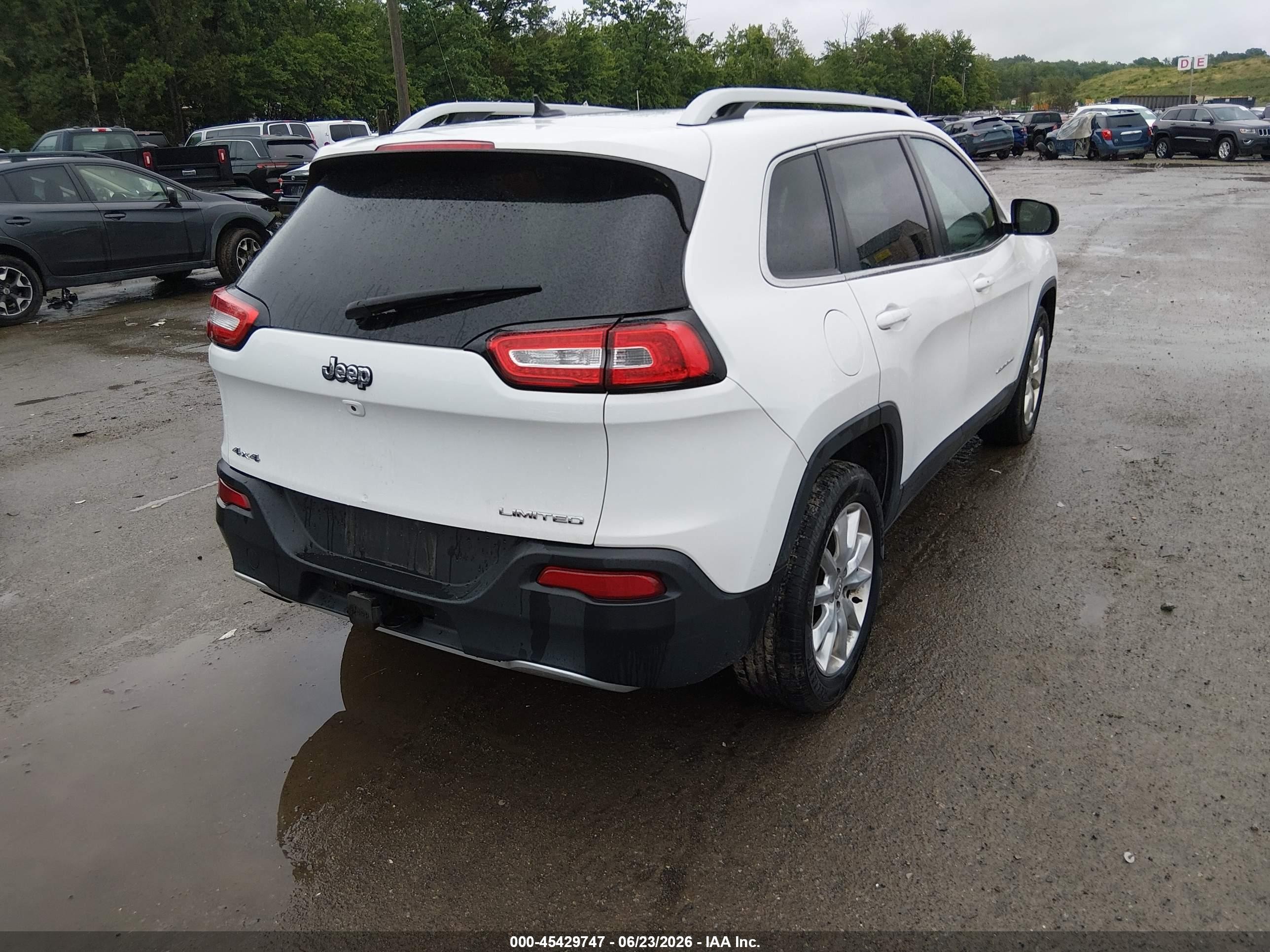 2015 Jeep Cherokee Limited White vin: 1C4PJMDB0FW711105