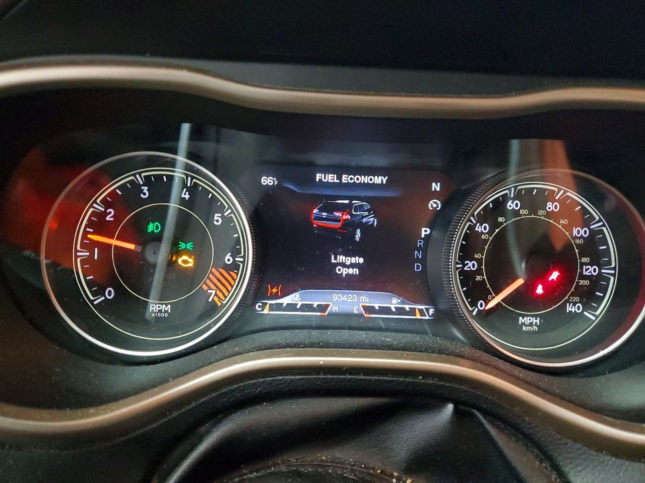 2014 Jeep Cherokee Limited Red vin: 1C4PJMDB1EW129402