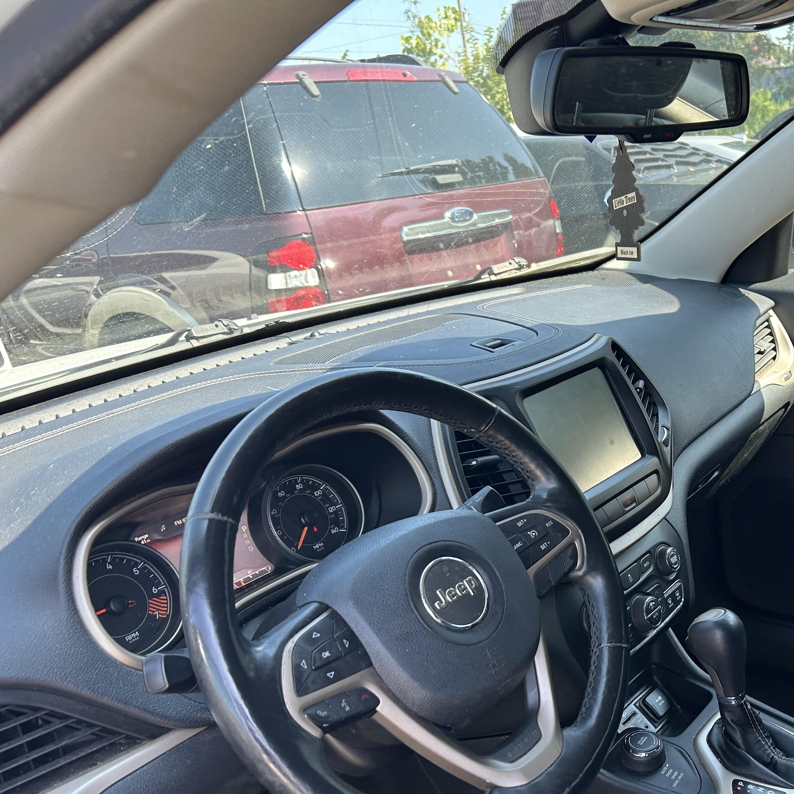 2015 Jeep Cherokee Limited vin: 1C4PJMDB1FW636334