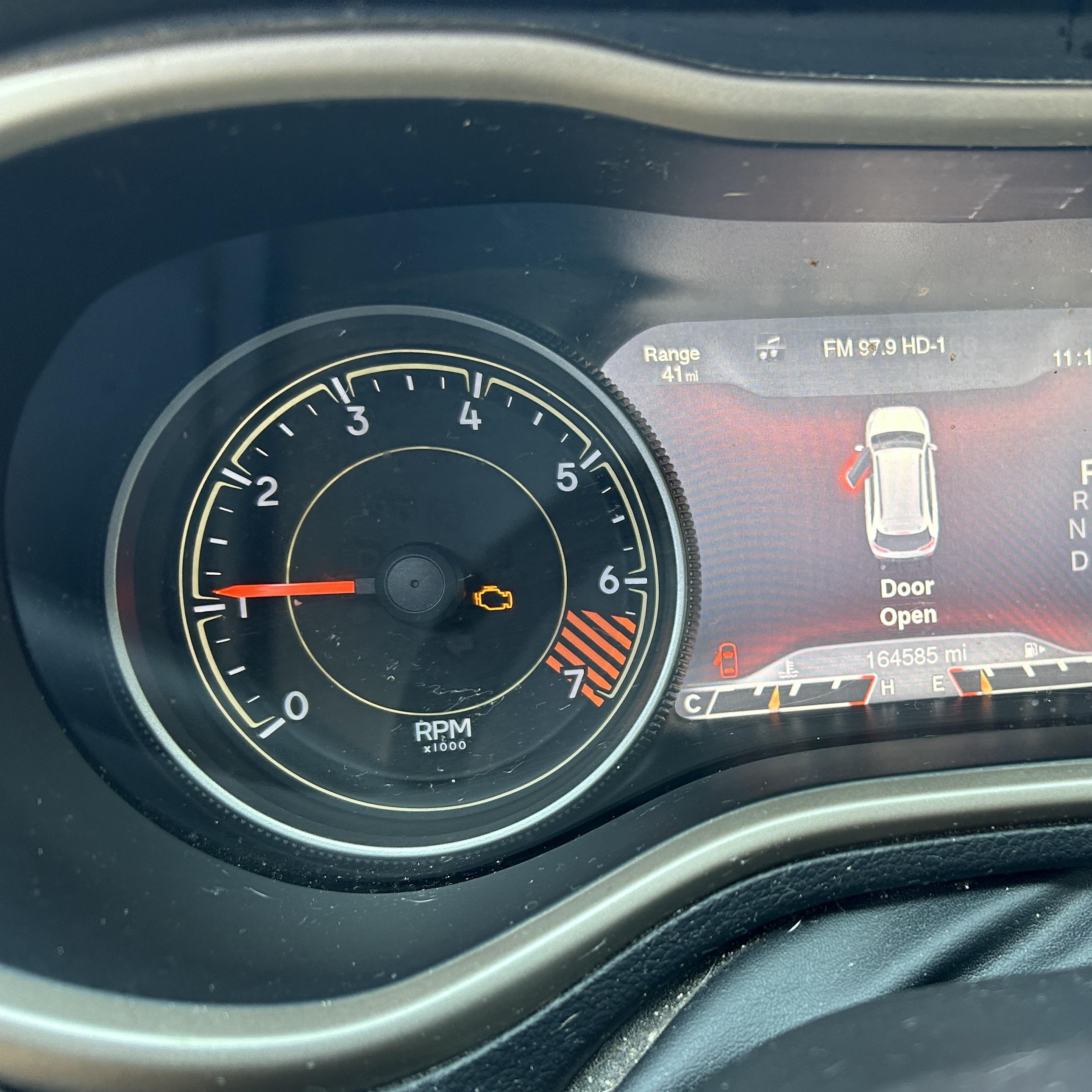 2015 Jeep Cherokee Limited vin: 1C4PJMDB1FW636334