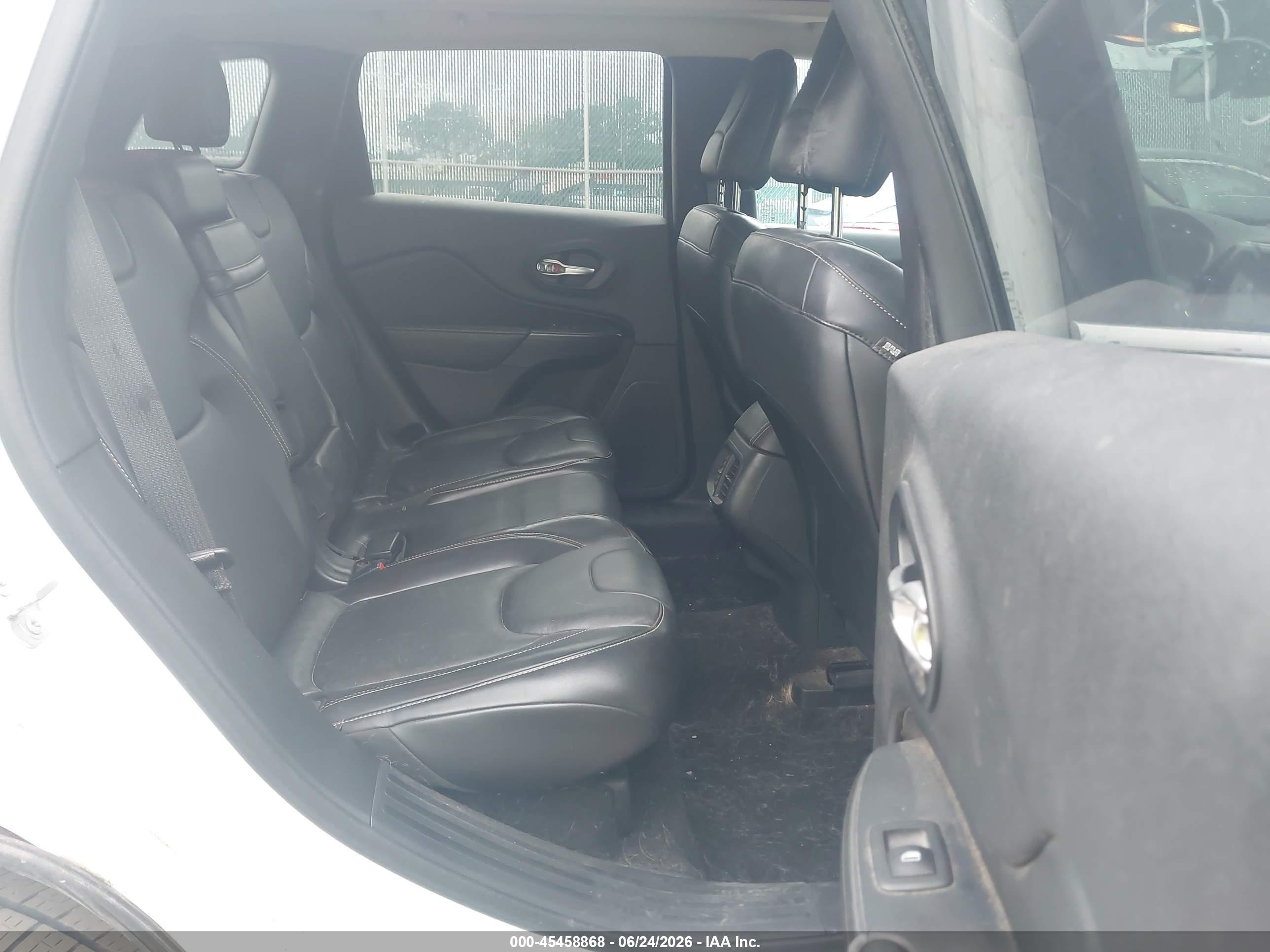 2015 Jeep Cherokee Limited White vin: 1C4PJMDB1FW641582