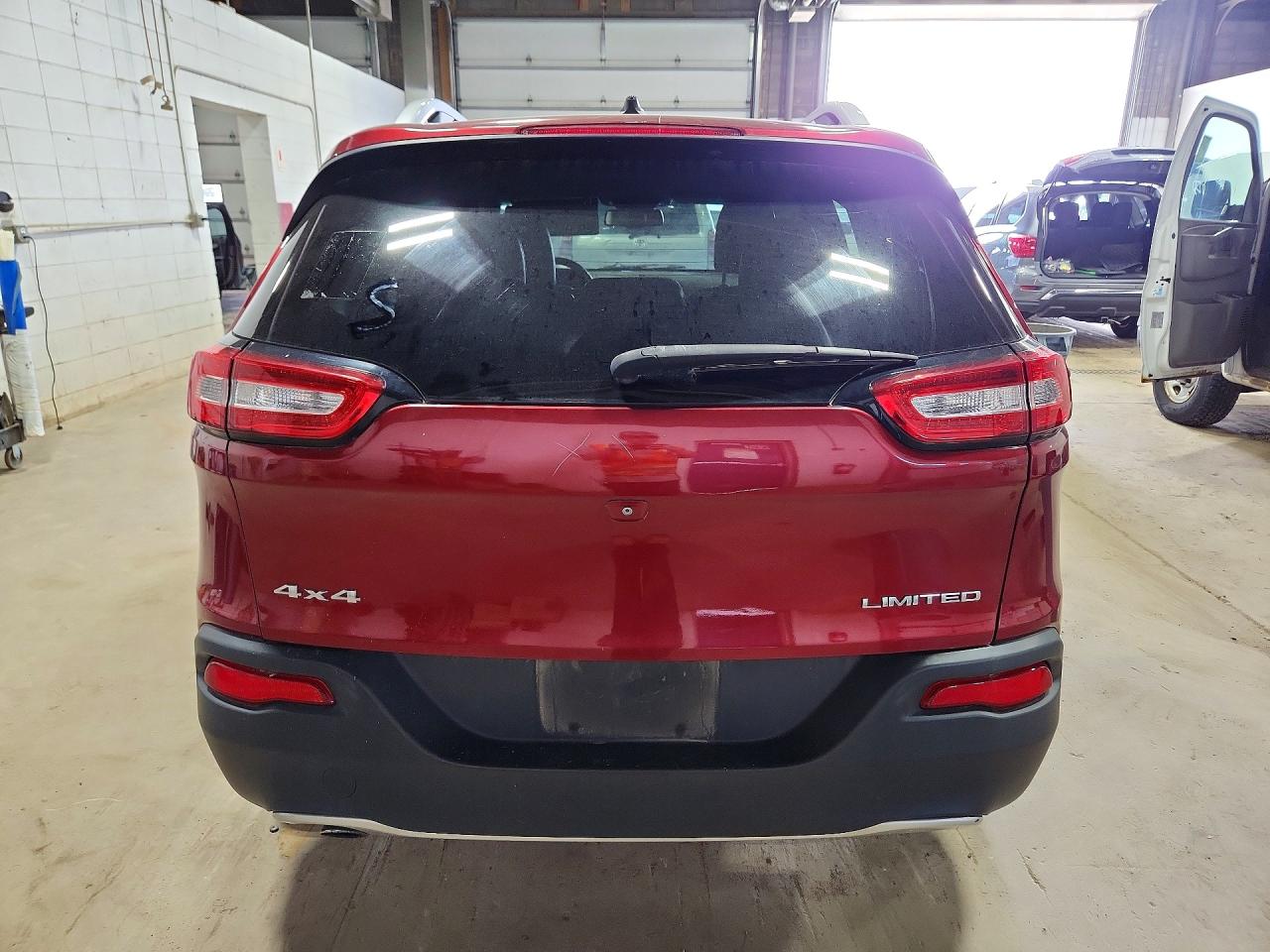 2014 Jeep Cherokee Limited Красный vin: 1C4PJMDB3EW173627